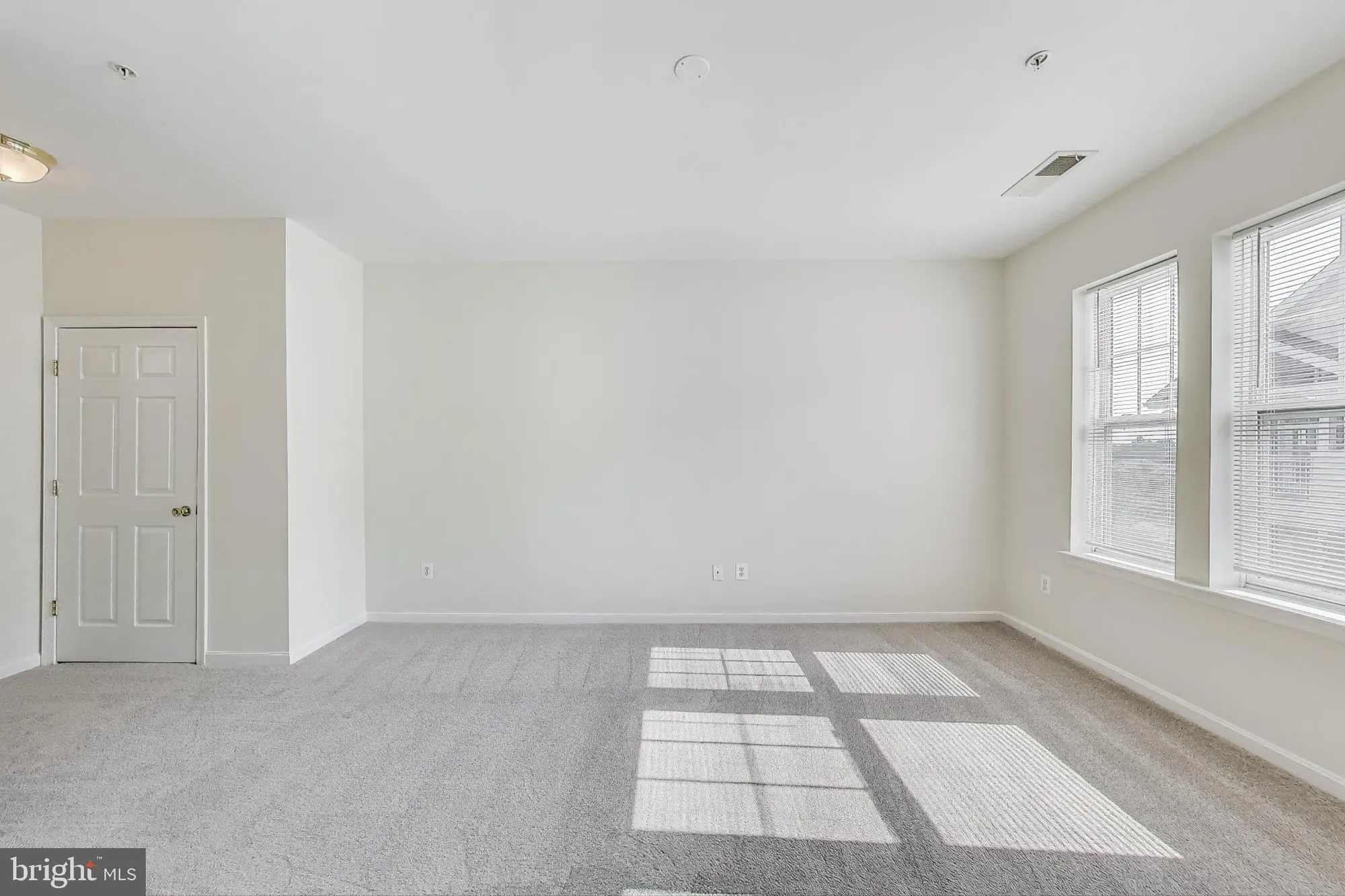 Property Slideshow image 16 of 28 | 13401 belle chasse blvd 411, Laurel, MD, 20707