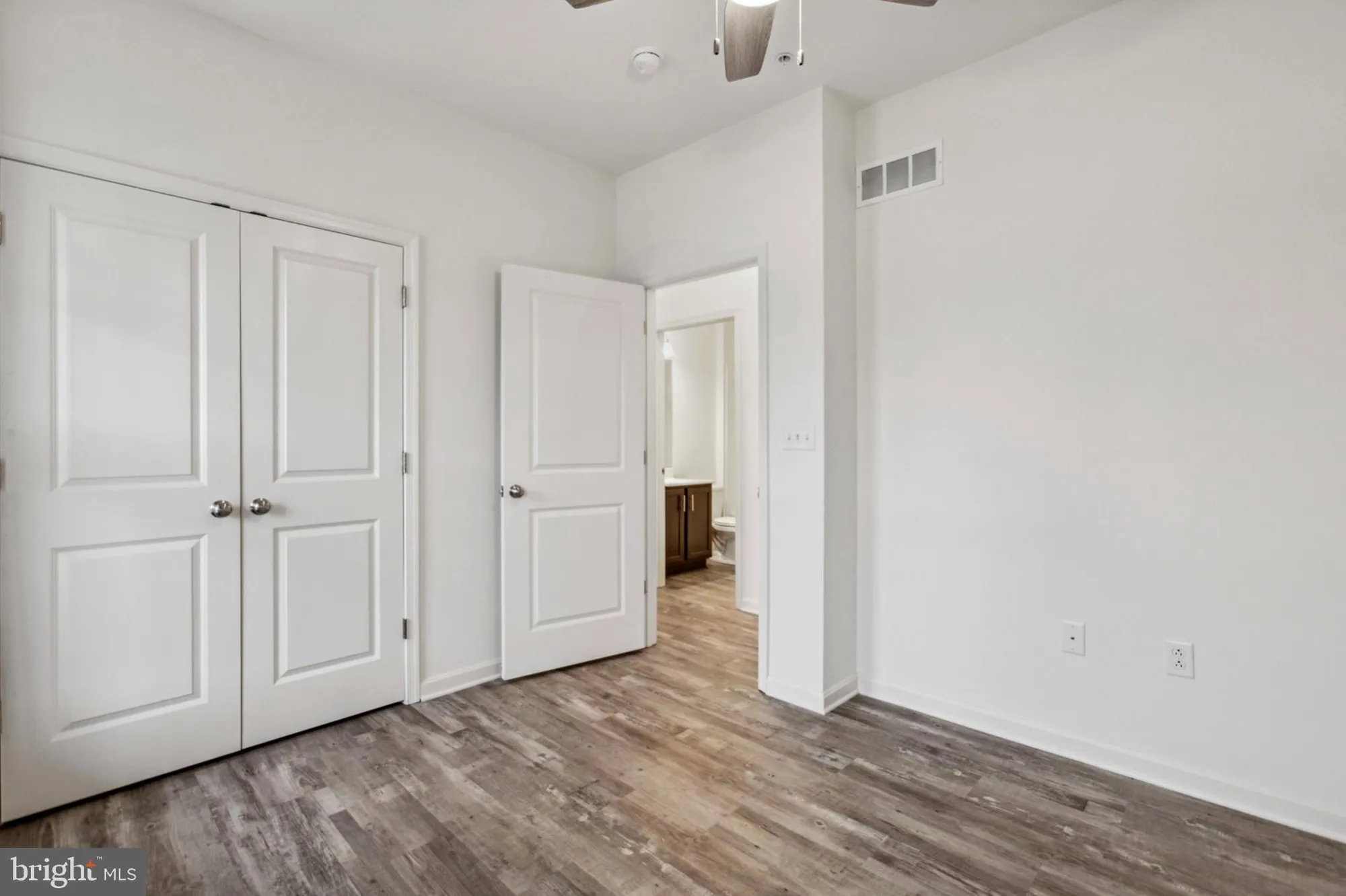 Property Slideshow image 20 of 54 | 219 heron cir, New Castle, DE, 19720