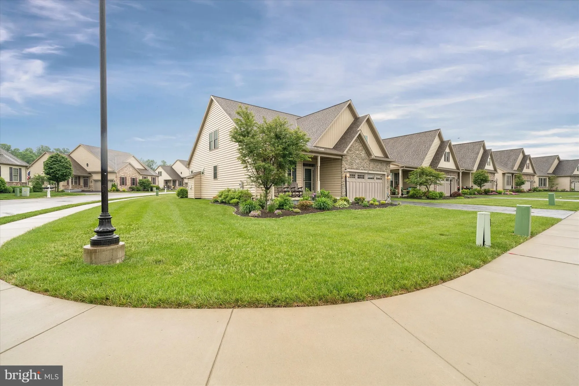 Property Slideshow image 5 of 48 | 843 summer breeze path, Cochranville, PA, 19330