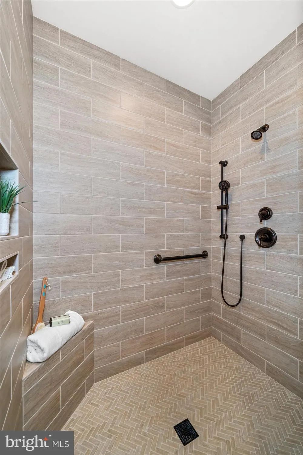 Property Slideshow image 29 of 48 | 843 summer breeze path, Cochranville, PA, 19330