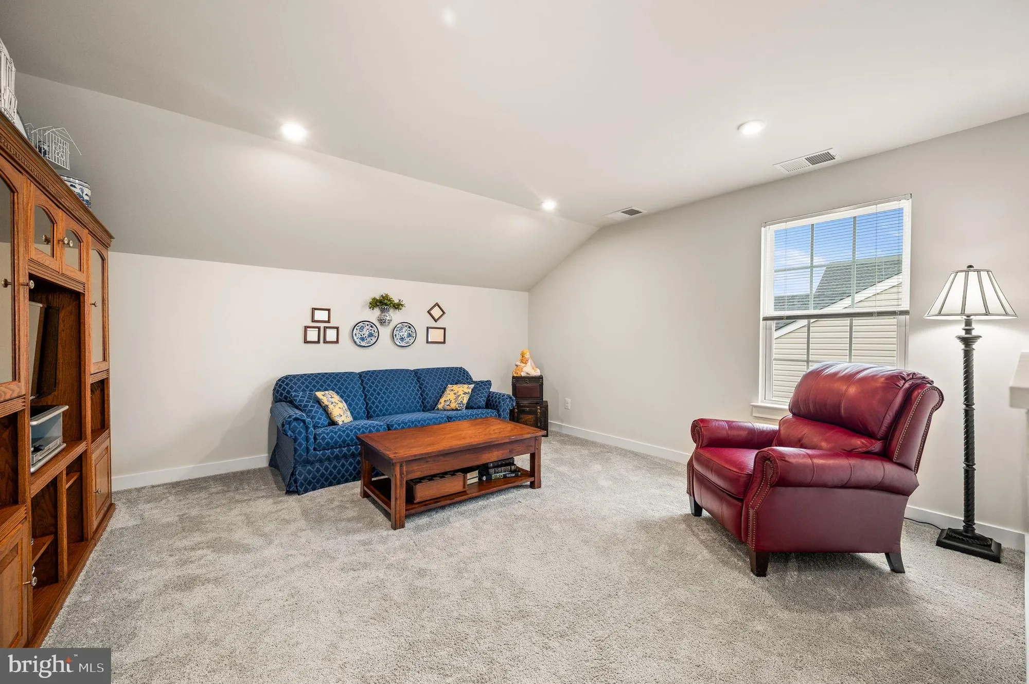 Property Slideshow image 25 of 37 | 532 christiana manor dr, West Grove, PA, 19390