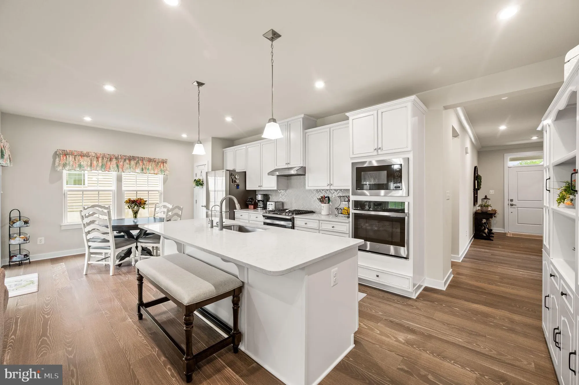 Property Slideshow image 8 of 37 | 532 christiana manor dr, West Grove, PA, 19390