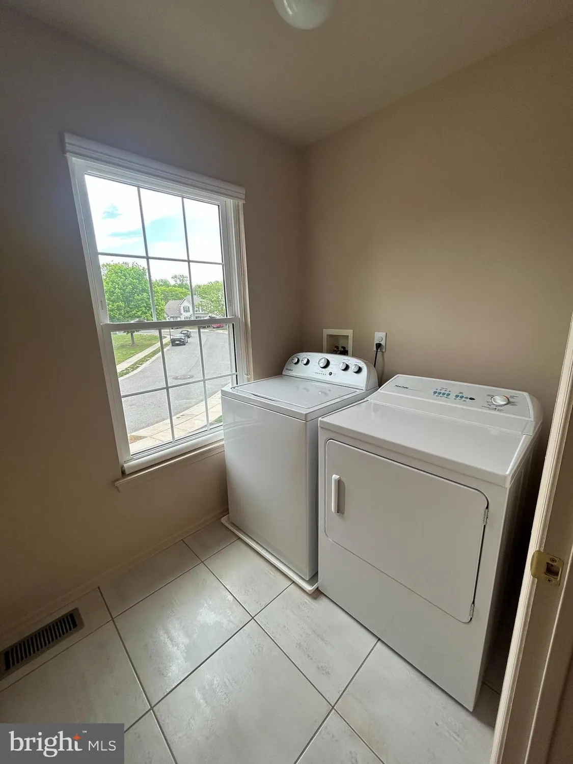 Property Slideshow image 14 of 16 | 107 tartan ln, Hainesport, NJ, 08036