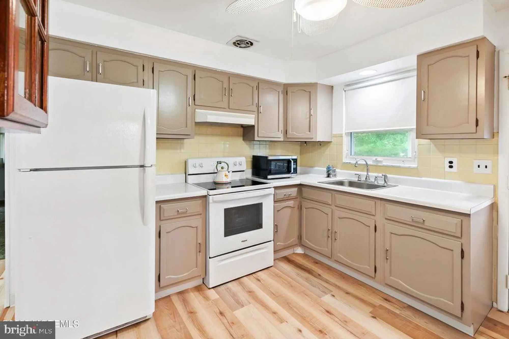 Property Slideshow image 11 of 28 | 17b bennington ln, Whiting, NJ, 08759