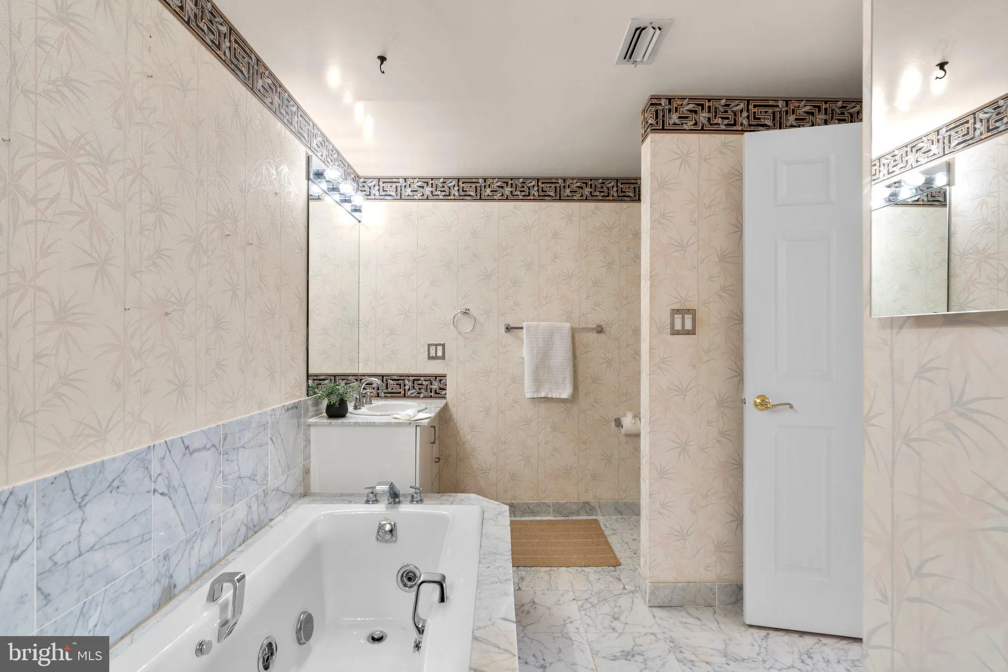 Property Slideshow image 22 of 30 | 930 astern way 502, Annapolis, MD, 21401