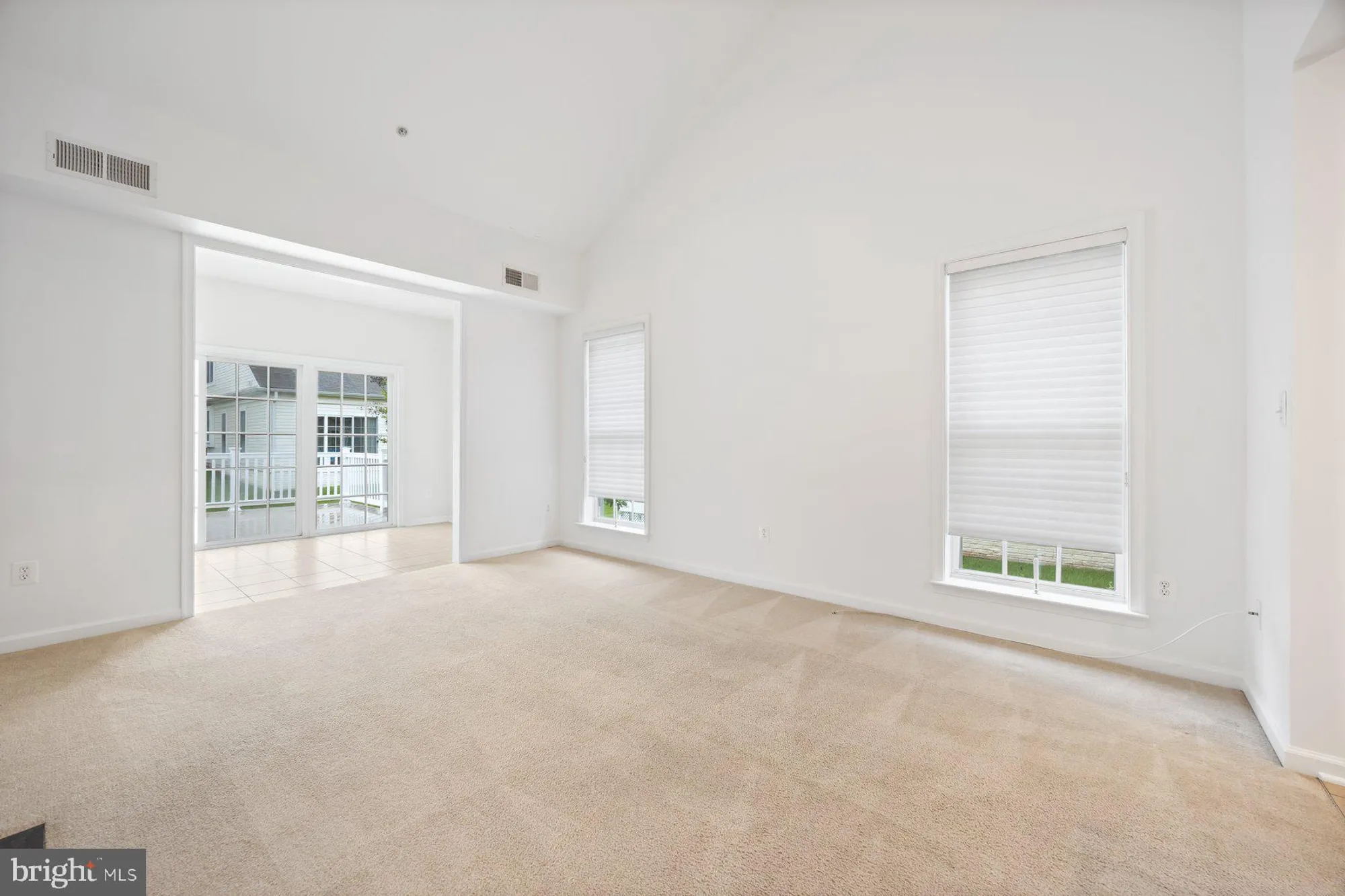 Property Slideshow image 13 of 37 | 840 horseshoe ln # 171, Taneytown, MD, 21787