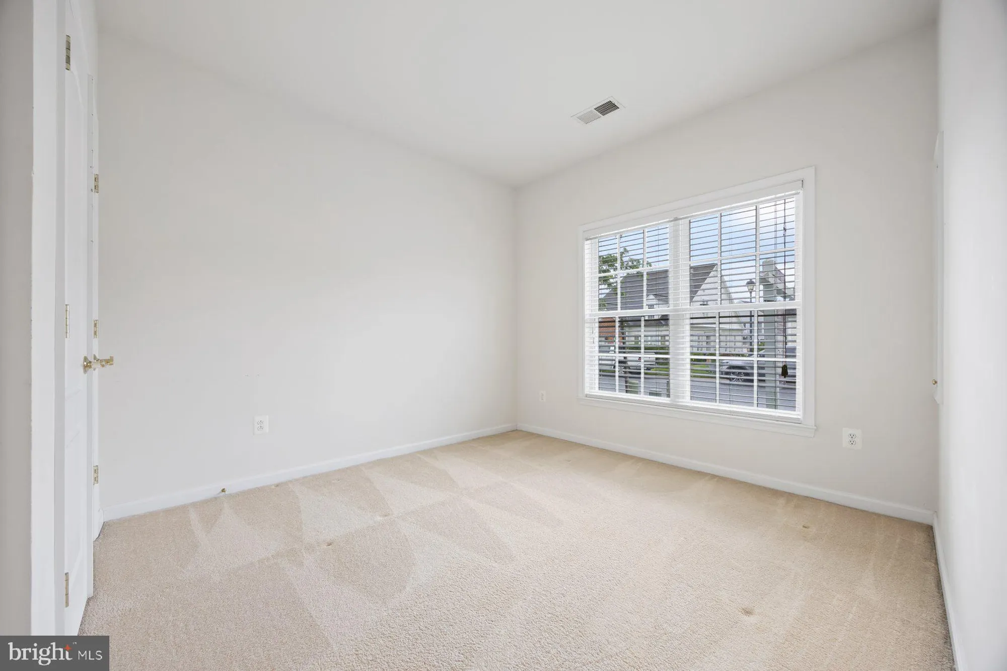 Property Slideshow image 25 of 37 | 840 horseshoe ln # 171, Taneytown, MD, 21787