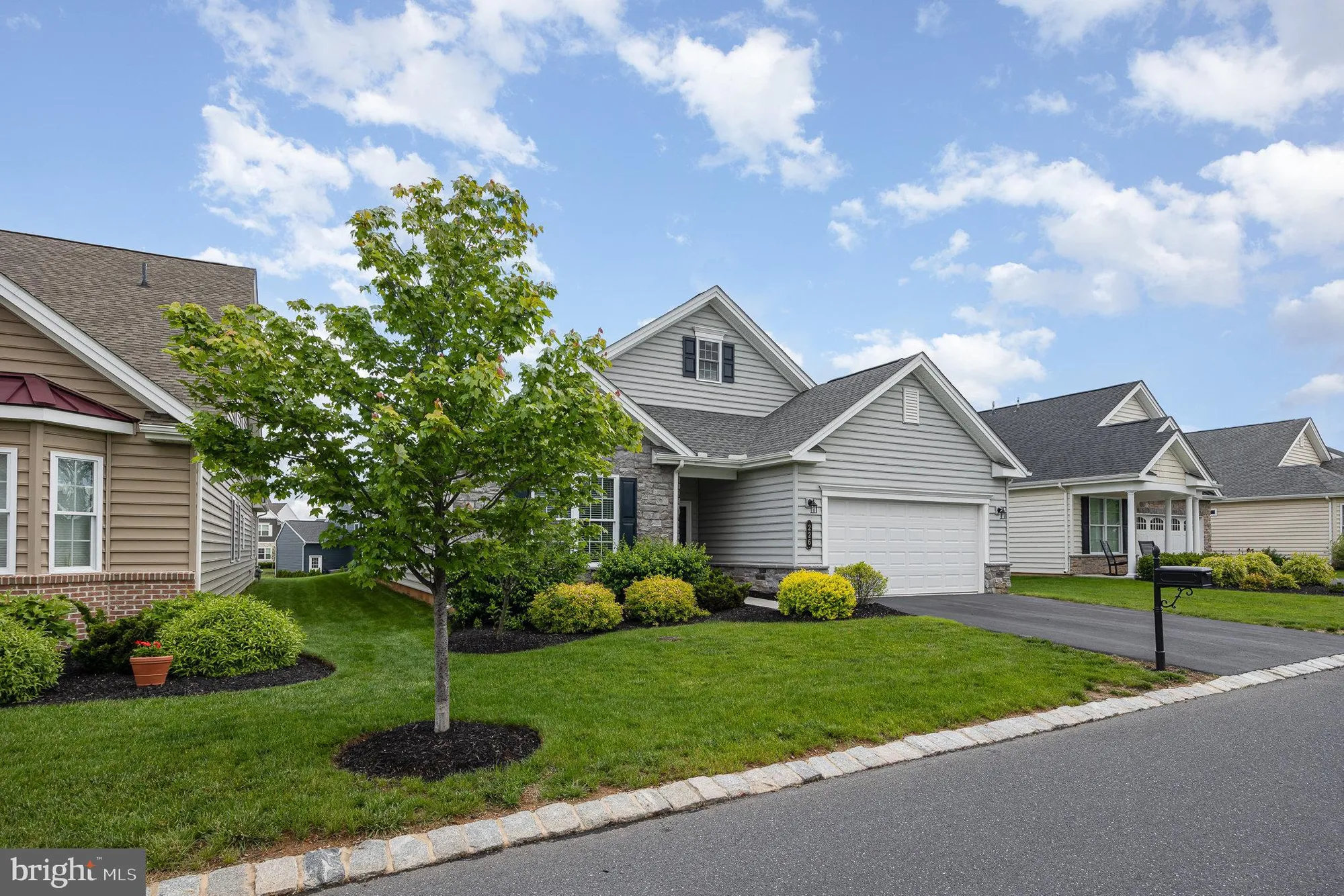Property Slideshow image 1 of 38 | 226 loyal dr, Mechanicsburg, PA, 17050