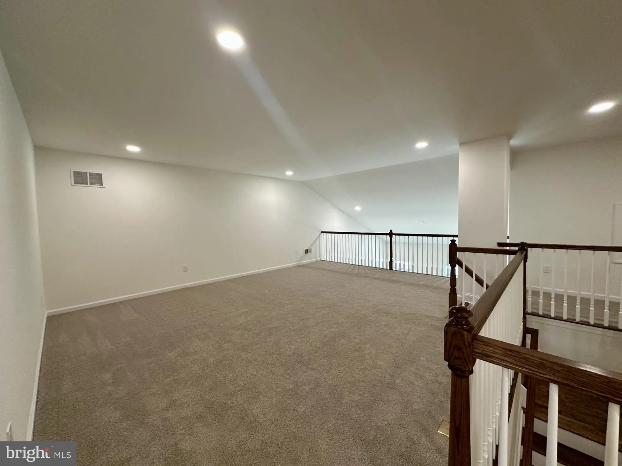 Property Slideshow image 12 of 31 | 53 kay chiarello way, Hamilton, NJ, 08690