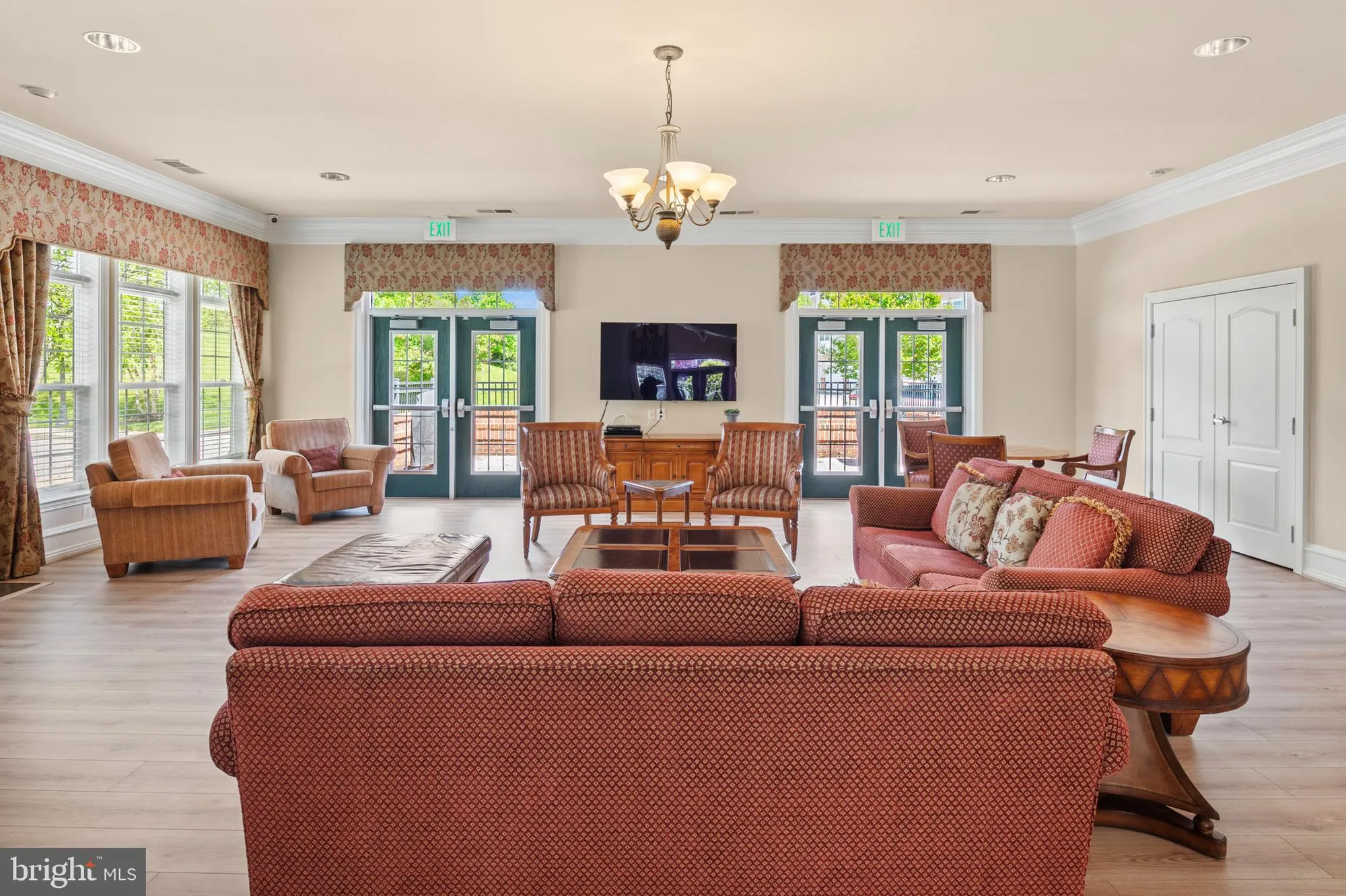 Property Slideshow image 46 of 62 | 7305 maplecrest rd 206, Elkridge, MD, 21075