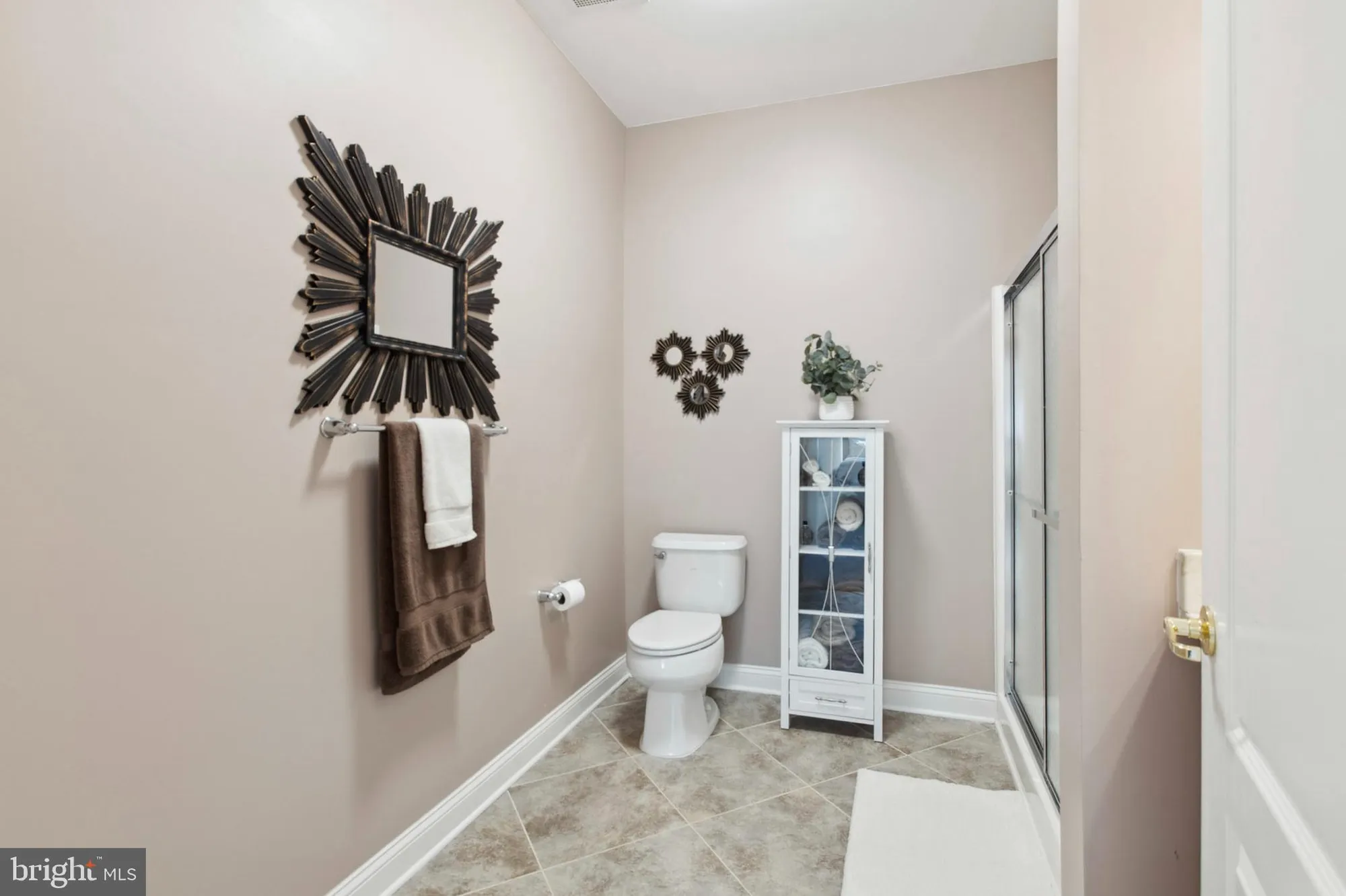 Property Slideshow image 19 of 34 | 3000 fountainview cir # 3107, Newark, DE, 19713