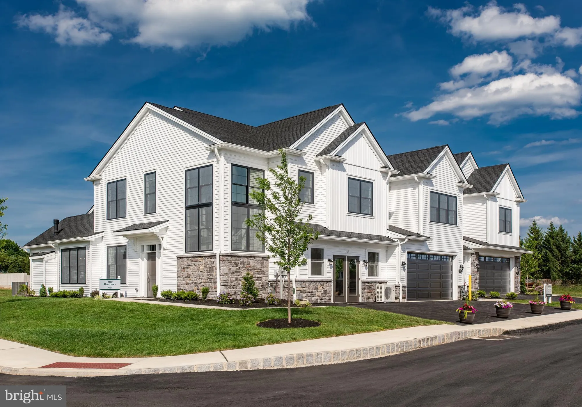 Property Slideshow image 1 of 48 | 508 fullerton farm ct, Warrington, PA, 18976
