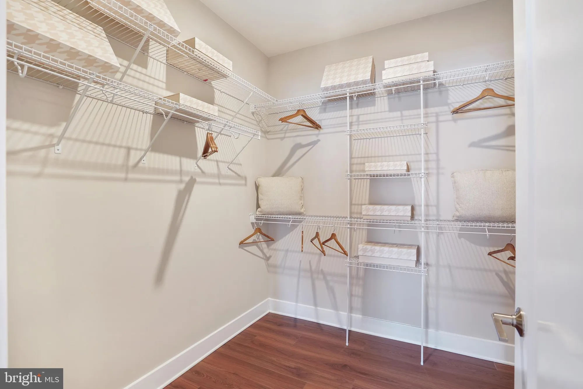 Property Slideshow image 25 of 48 | 508 fullerton farm ct, Warrington, PA, 18976