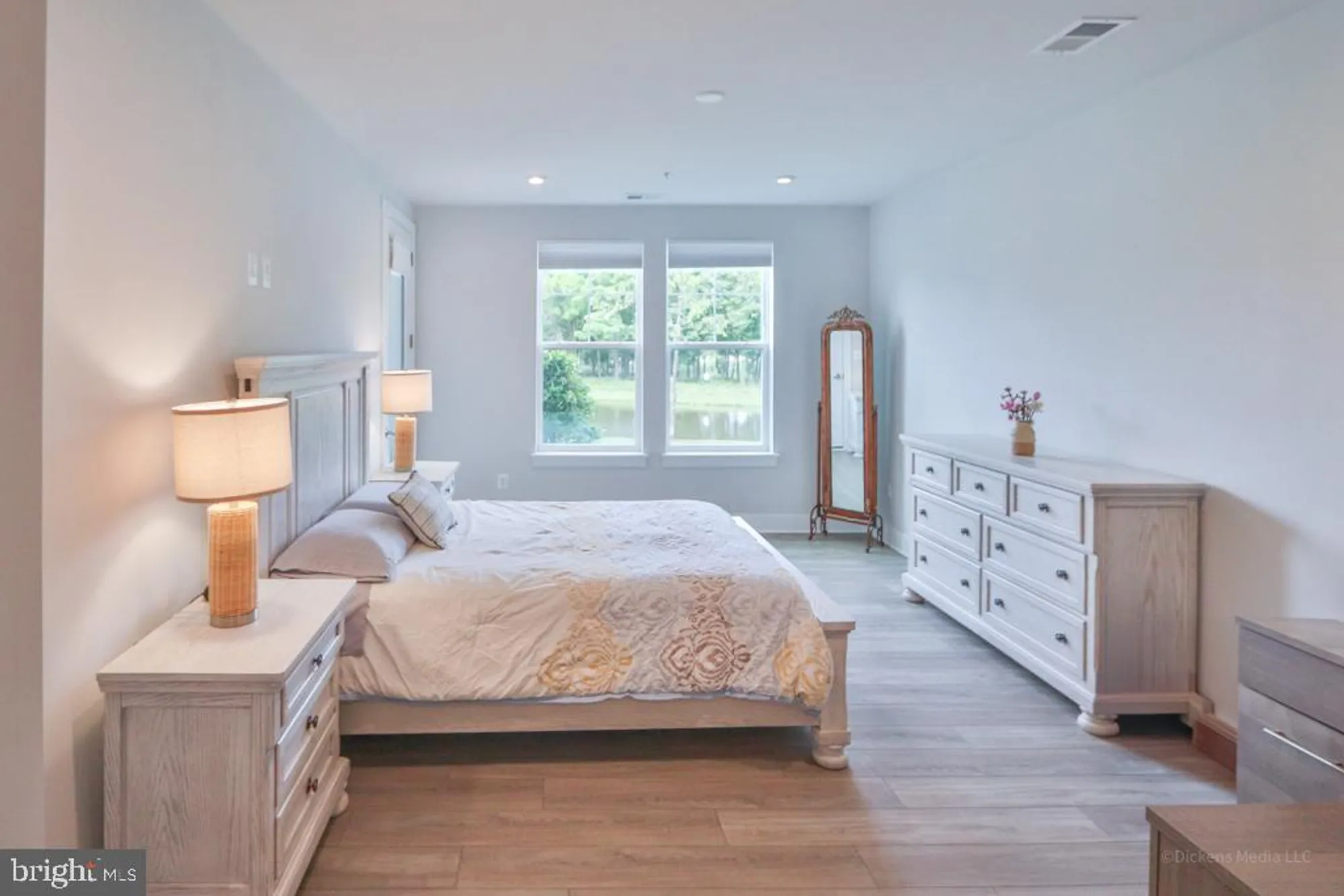 Property Slideshow image 14 of 32 | 190 harrier way 11, Chester, MD, 21619