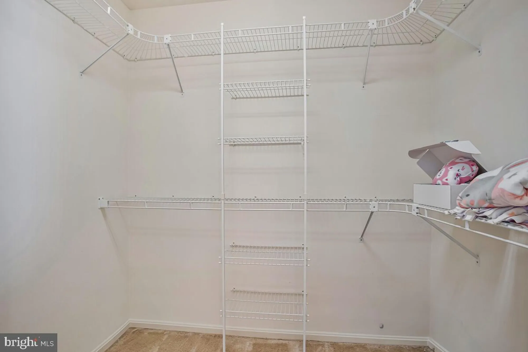 Property Slideshow image 23 of 53 | 2828 berth ct, Annapolis, MD, 21401