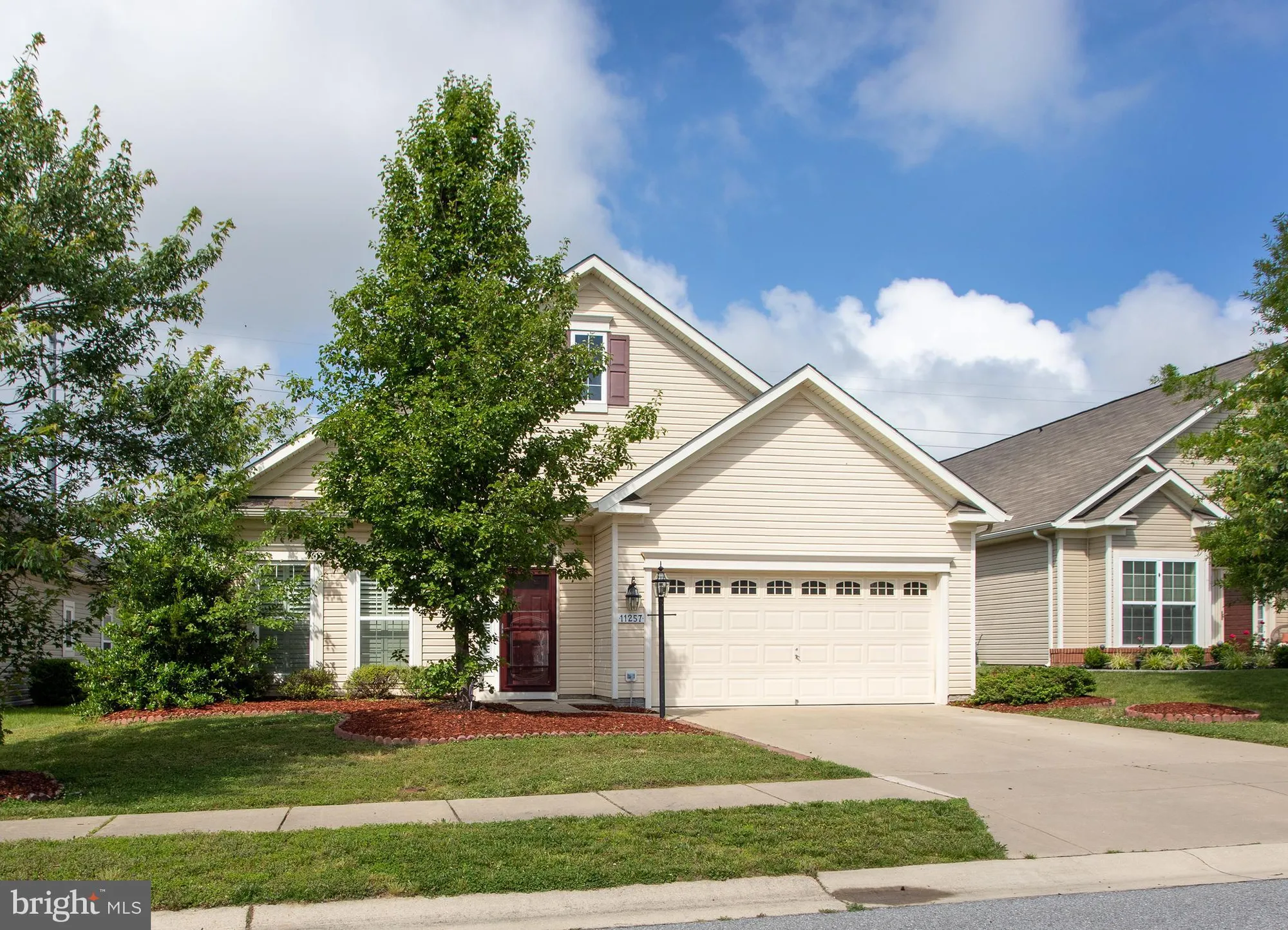 Property Slideshow image 2 of 54 | 11257 yellowstone ct, White Plains, MD, 20695