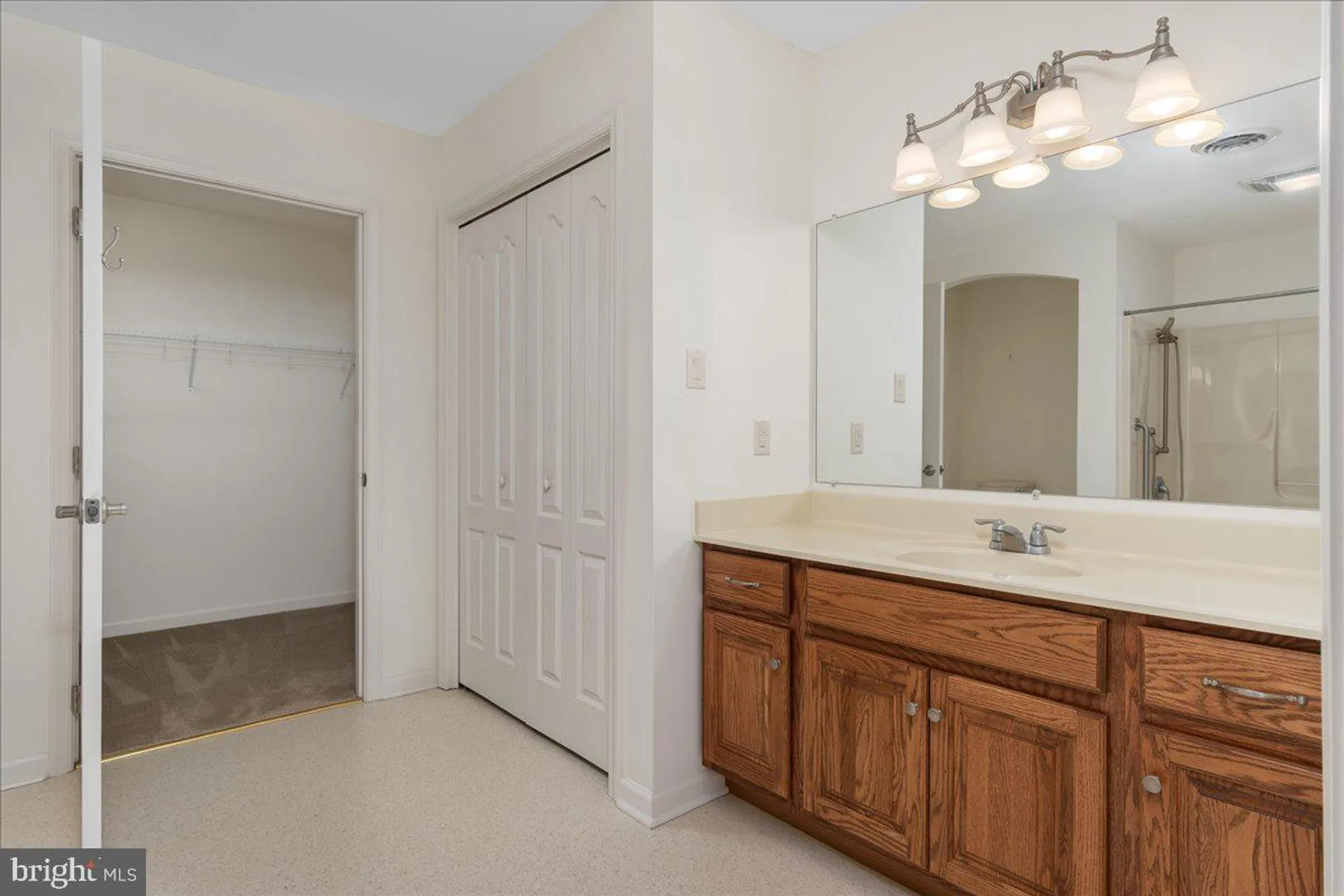 Property Slideshow image 21 of 51 | 13336 marquise dr, Hagerstown, MD, 21742