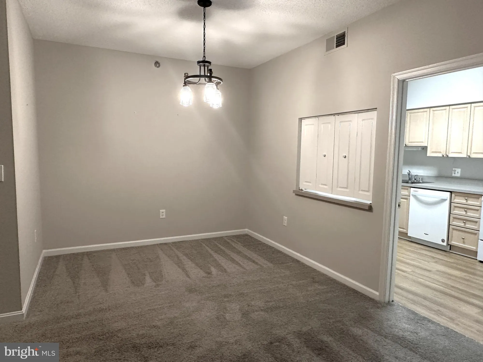 Property Slideshow image 16 of 45 | 2904 n leisure world blvd 211, Silver Spring, MD, 20906