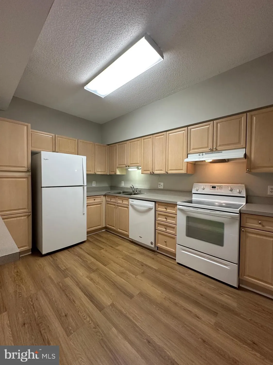 Property Slideshow image 32 of 45 | 2904 n leisure world blvd 211, Silver Spring, MD, 20906