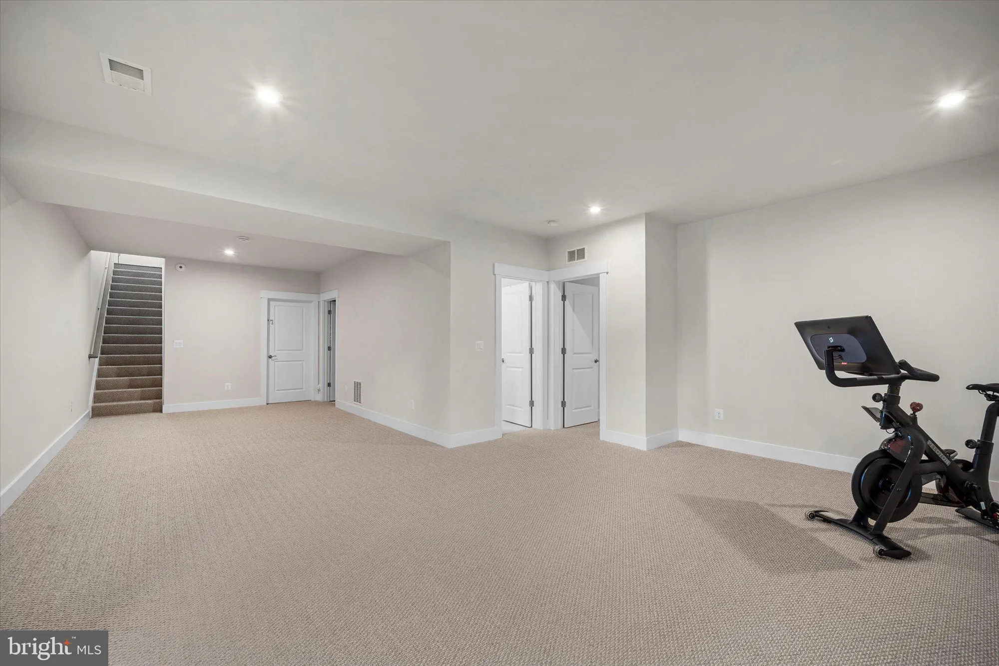 Property Slideshow image 32 of 60 | 43441 bettys farm dr, Chantilly, VA, 20152