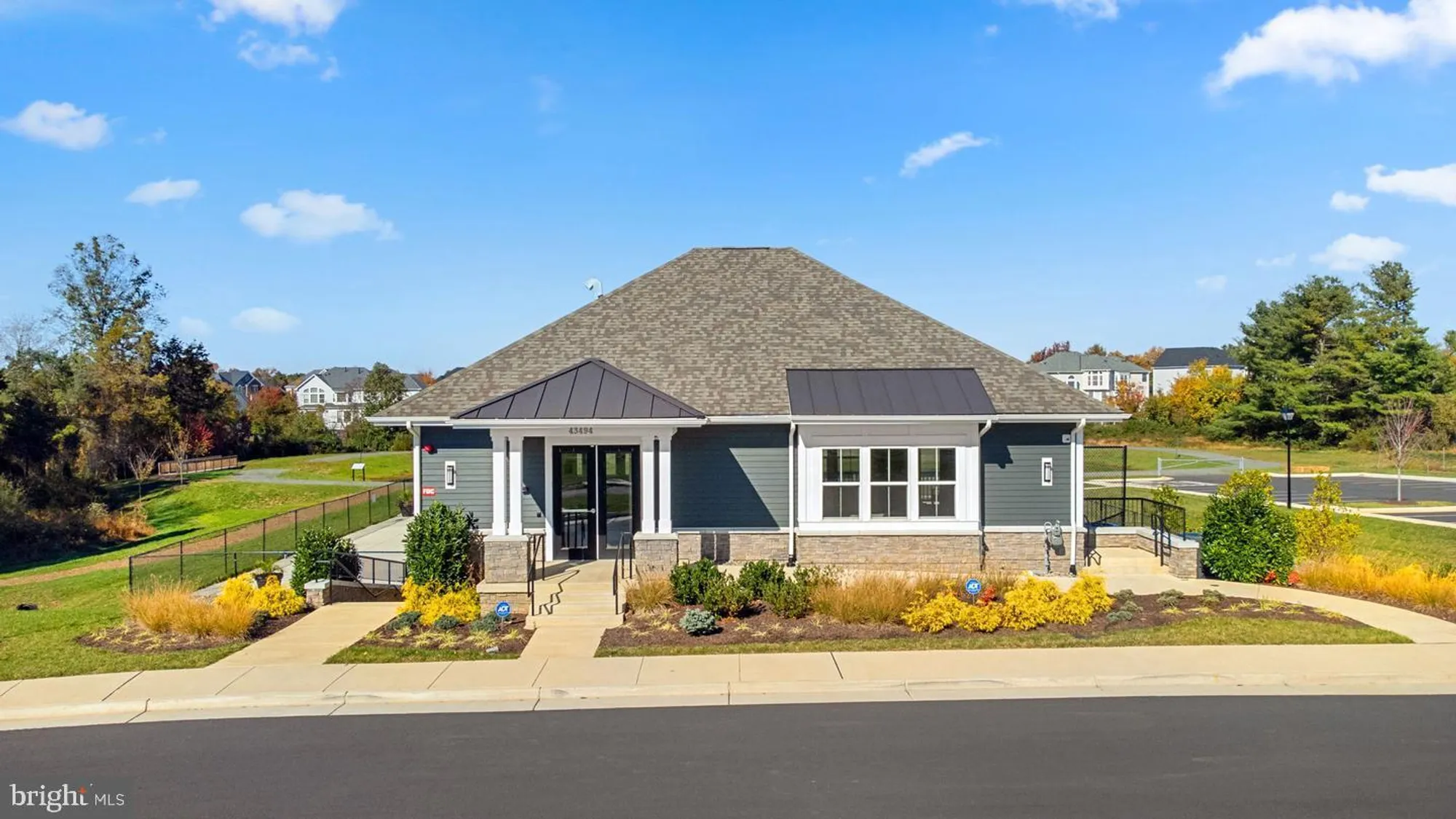 Property Slideshow image 51 of 60 | 43441 bettys farm dr, Chantilly, VA, 20152