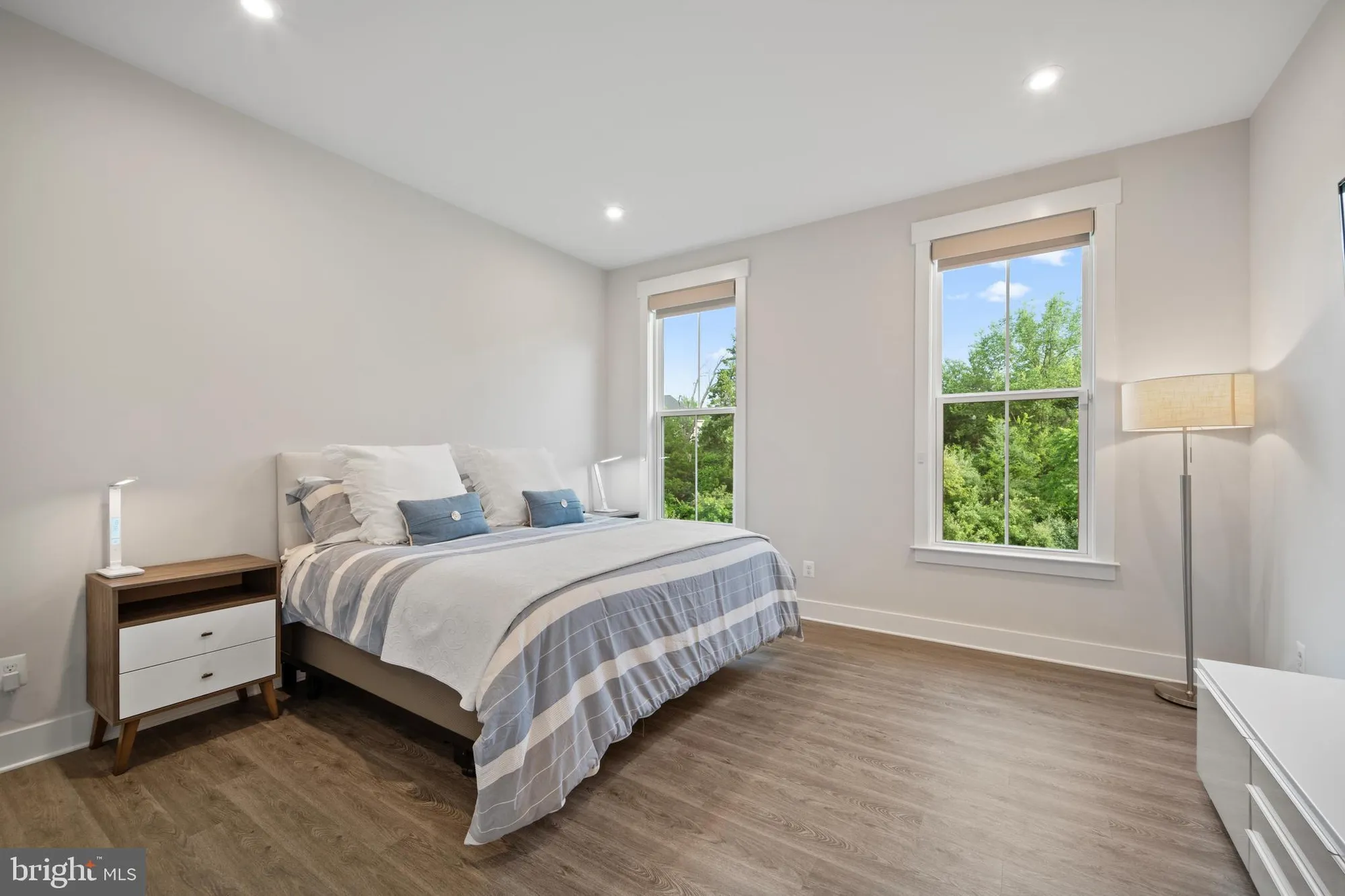 Property Slideshow image 16 of 60 | 43441 bettys farm dr, Chantilly, VA, 20152