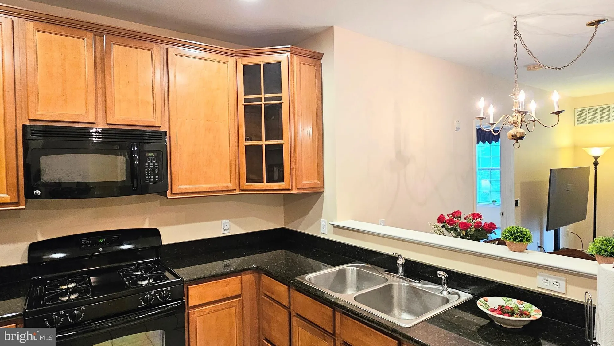 Property Slideshow image 4 of 33 | 1309 colts cir d, Lawrence Township, NJ, 08648