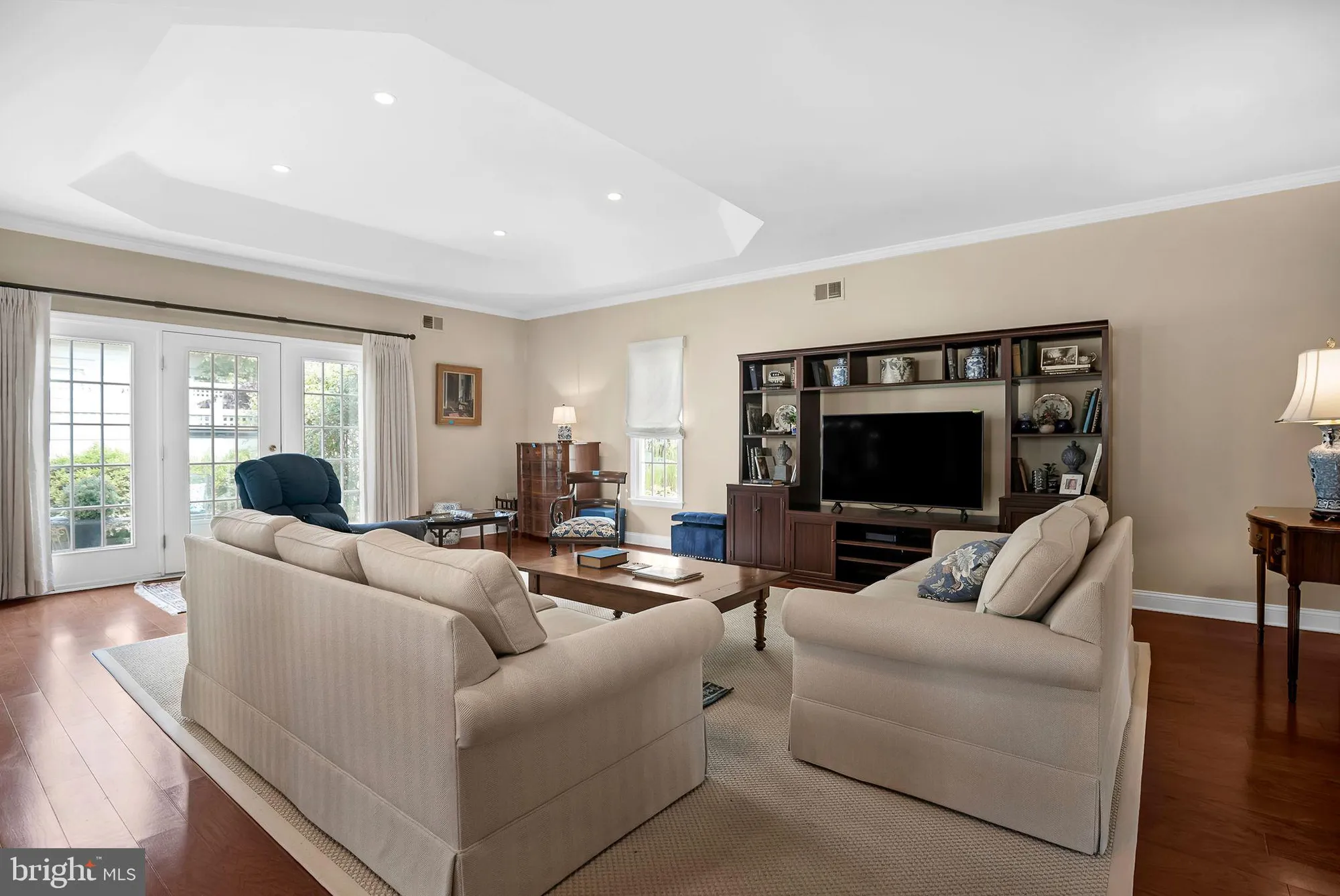 Property Slideshow image 11 of 32 | 1 hedge row rd, Princeton, NJ, 08540