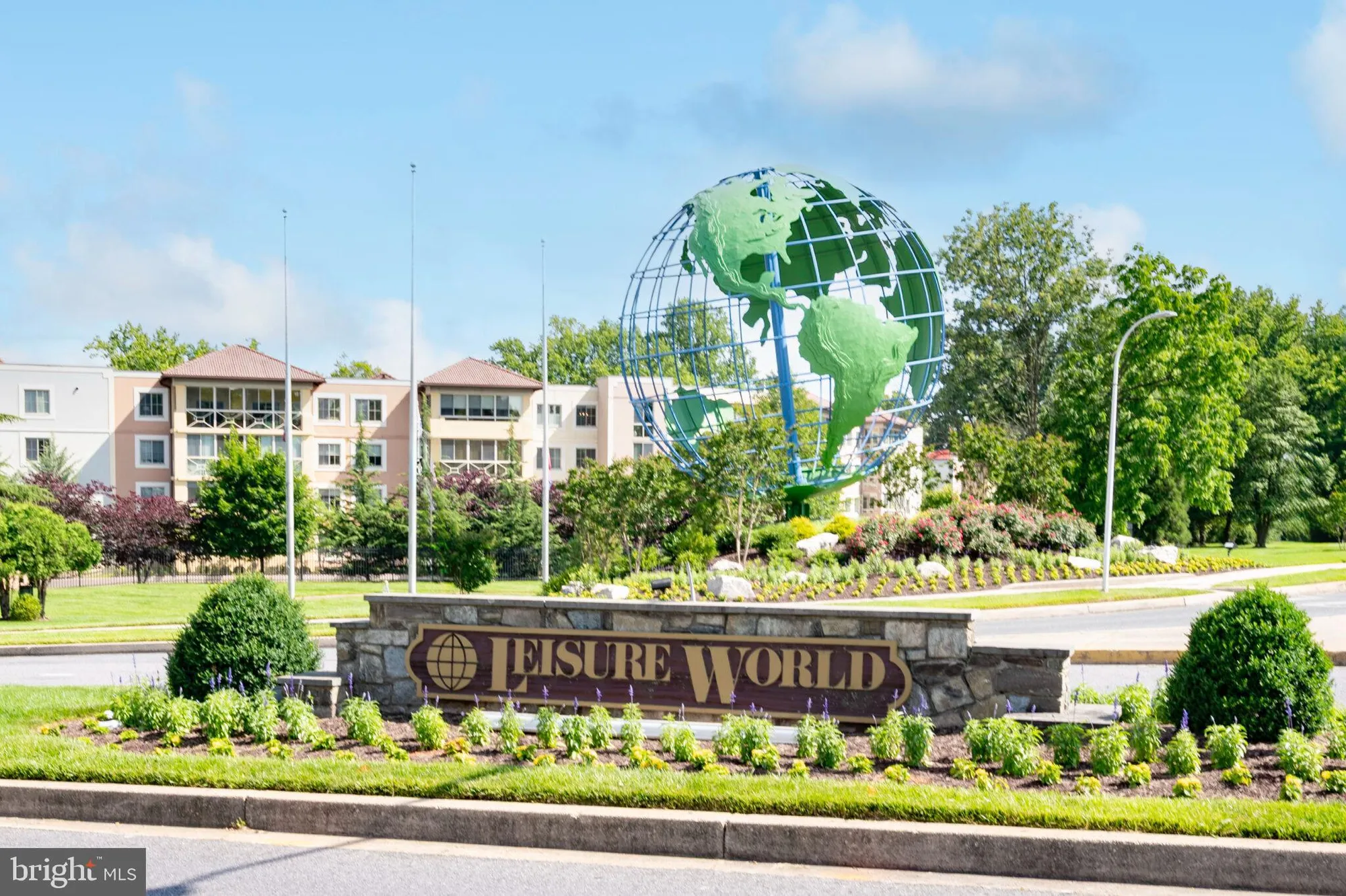 Property Slideshow image 22 of 32 | 3360 gleneagles dr 71-2b, Silver Spring, MD, 20906