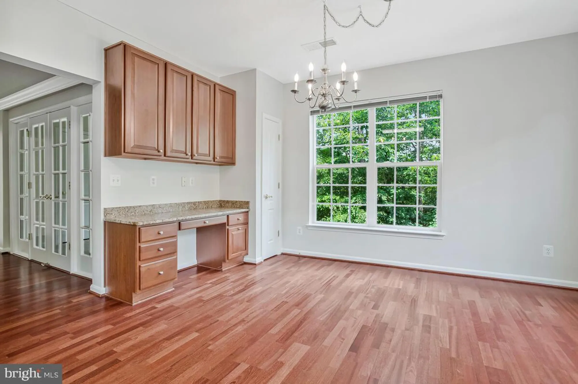 Property Slideshow image 20 of 62 | 7305 maplecrest rd 206, Elkridge, MD, 21075