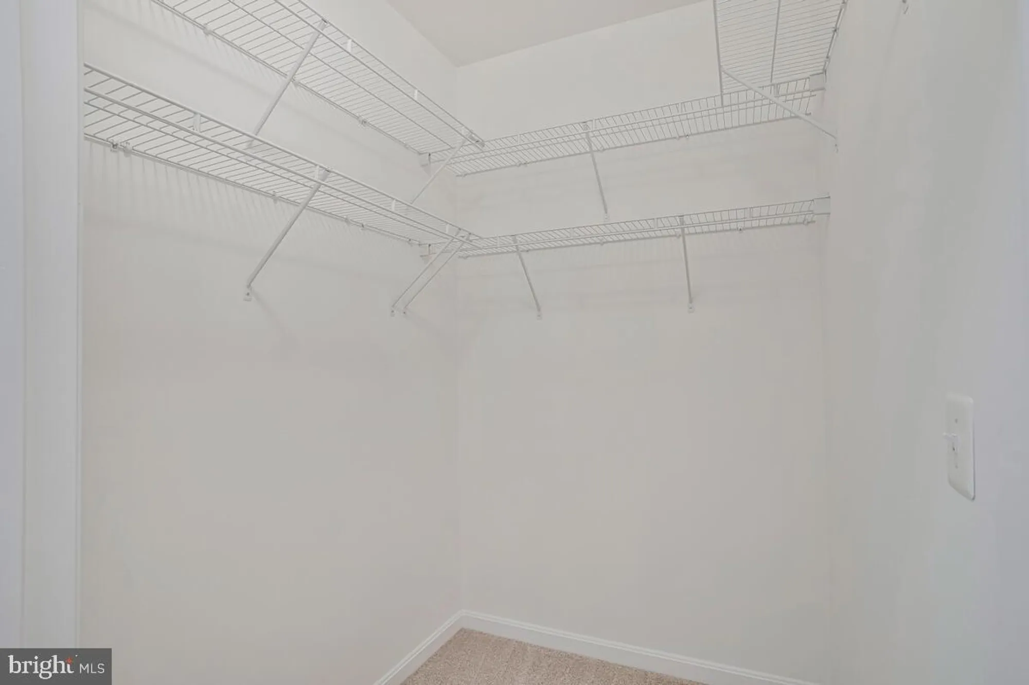 Property Slideshow image 24 of 62 | 7305 maplecrest rd 206, Elkridge, MD, 21075