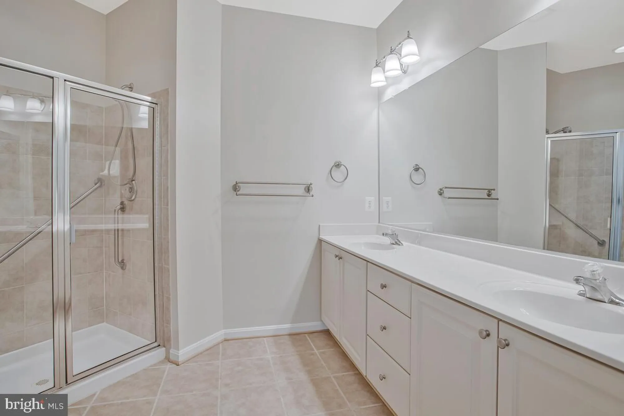 Property Slideshow image 25 of 62 | 7305 maplecrest rd 206, Elkridge, MD, 21075