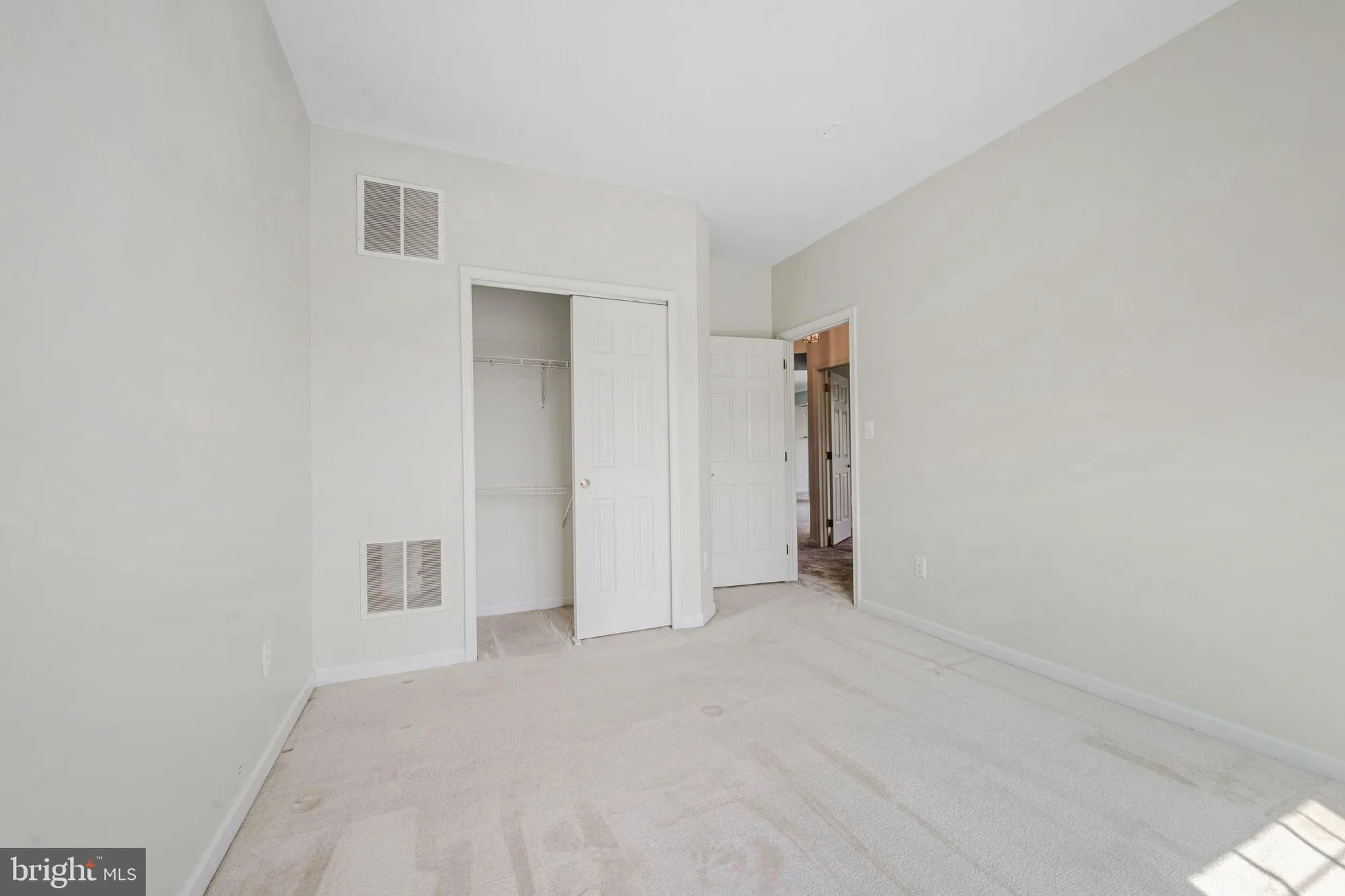 Property Slideshow image 10 of 22 | 51 springmill dr, Middletown, DE, 19709