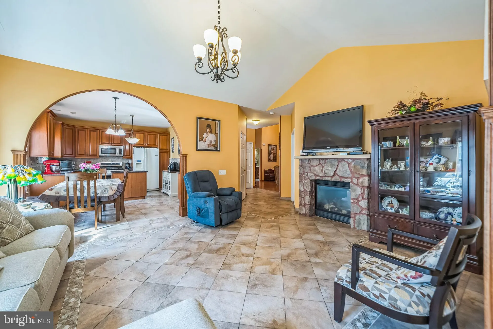 Property Slideshow image 13 of 39 | 15 kresson ct, Berlin, NJ, 08009