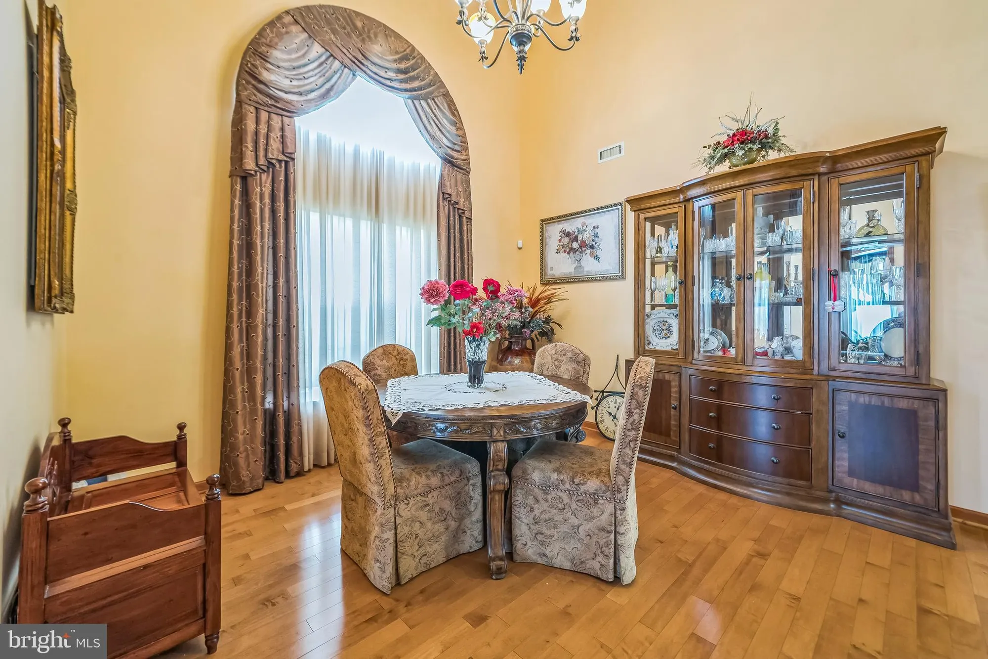 Property Slideshow image 8 of 39 | 15 kresson ct, Berlin, NJ, 08009