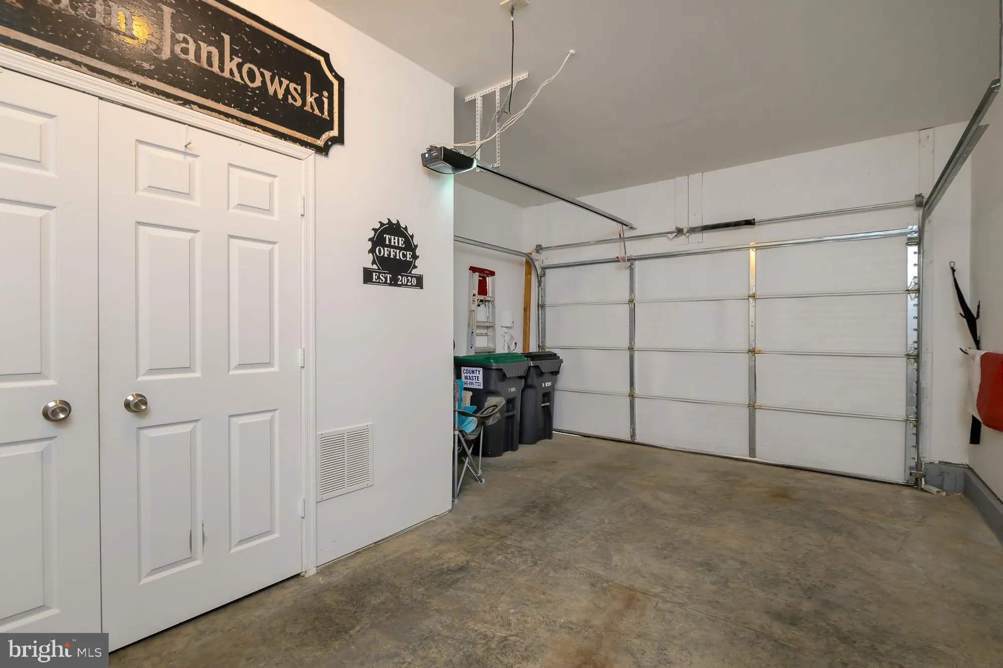 Property Slideshow image 32 of 40 | 112 long point dr, Fredericksburg, VA, 22406