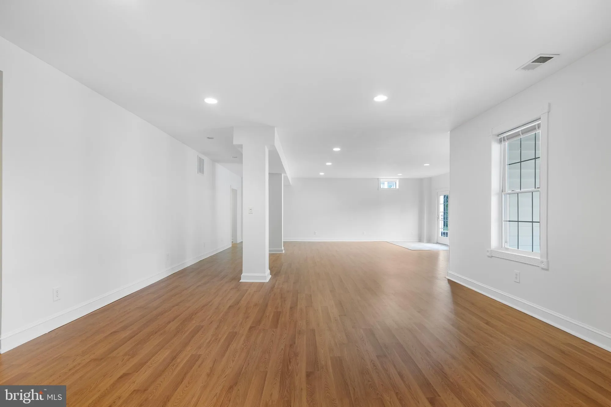 Property Slideshow image 35 of 57 | 15691 alderbrook dr, Haymarket, VA, 20169