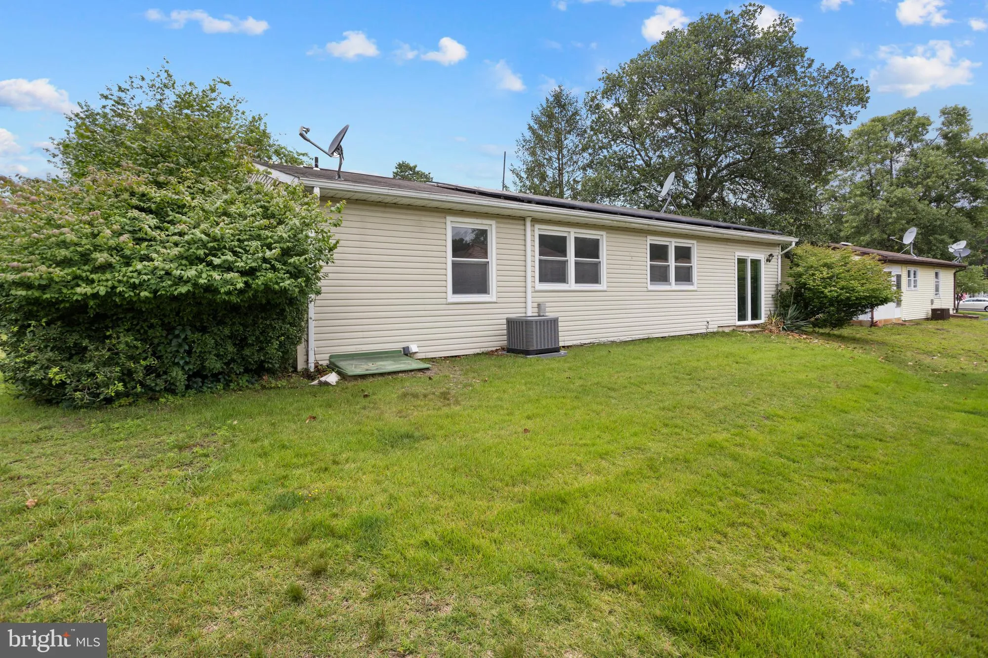 Property Slideshow image 22 of 25 | 48 westport dr # 71, Whiting, NJ, 08759