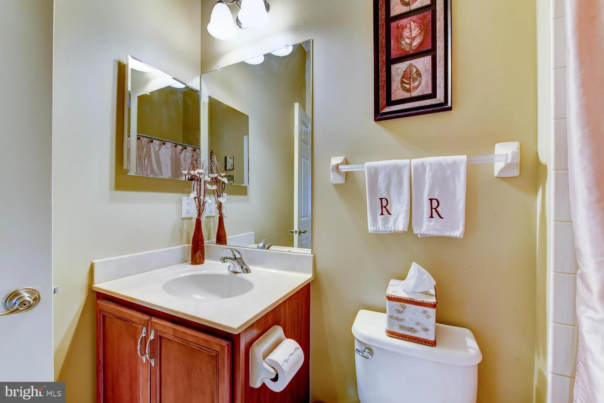 Property Slideshow image 10 of 68 | 118 andover dr, Kendall Park, NJ, 08824