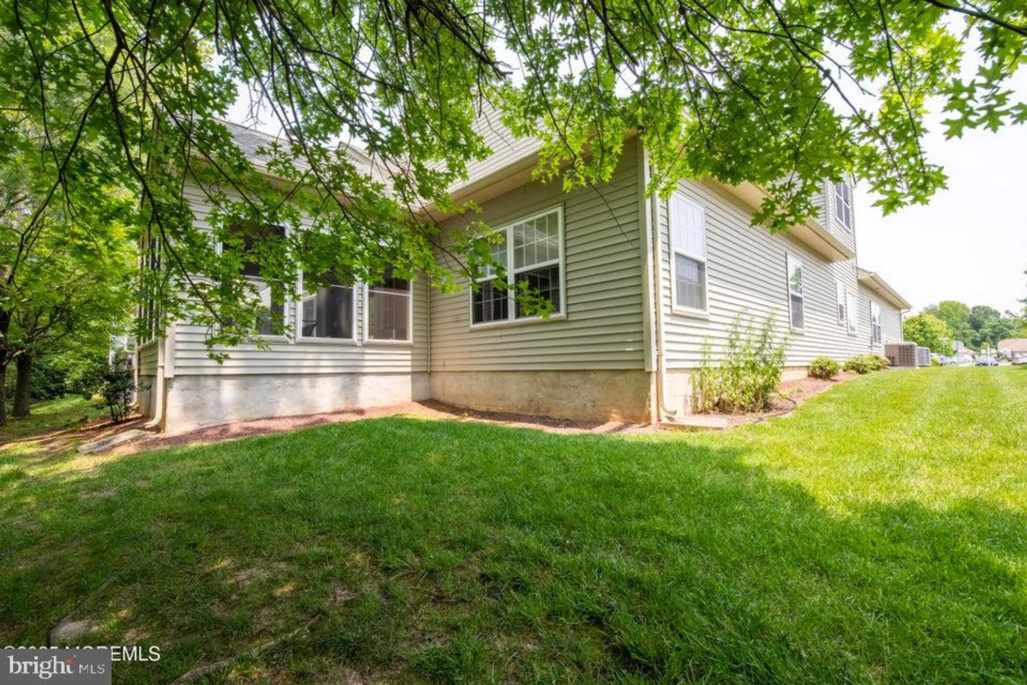 Property Slideshow image 11 of 98 | 221 valencia dr, Monroe Township, NJ, 08831