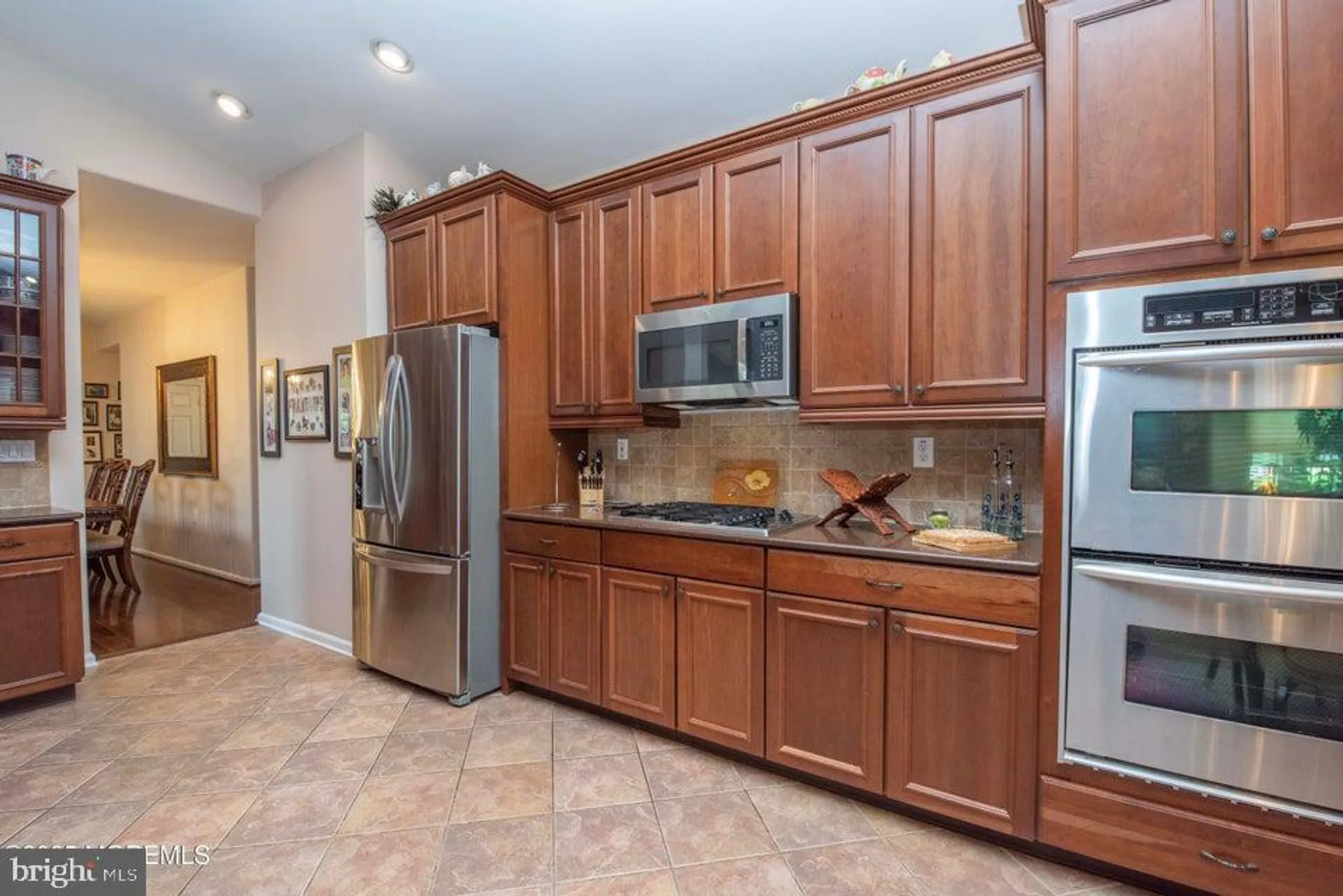 Property Slideshow image 27 of 98 | 221 valencia dr, Monroe Township, NJ, 08831