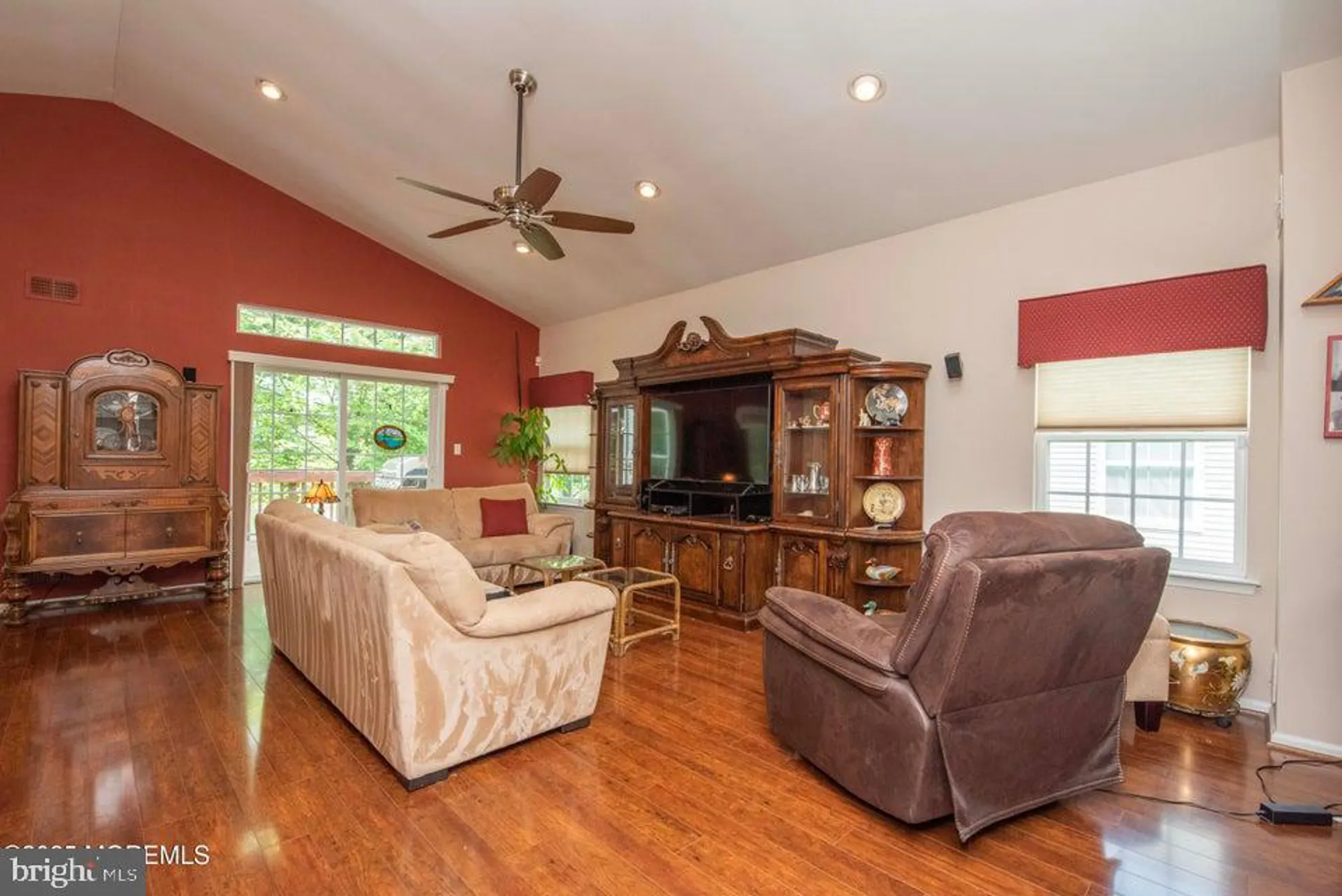 Property Slideshow image 39 of 98 | 221 valencia dr, Monroe Township, NJ, 08831