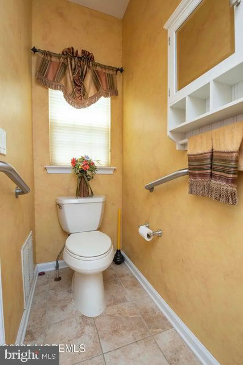 Property Slideshow image 54 of 98 | 221 valencia dr, Monroe Township, NJ, 08831
