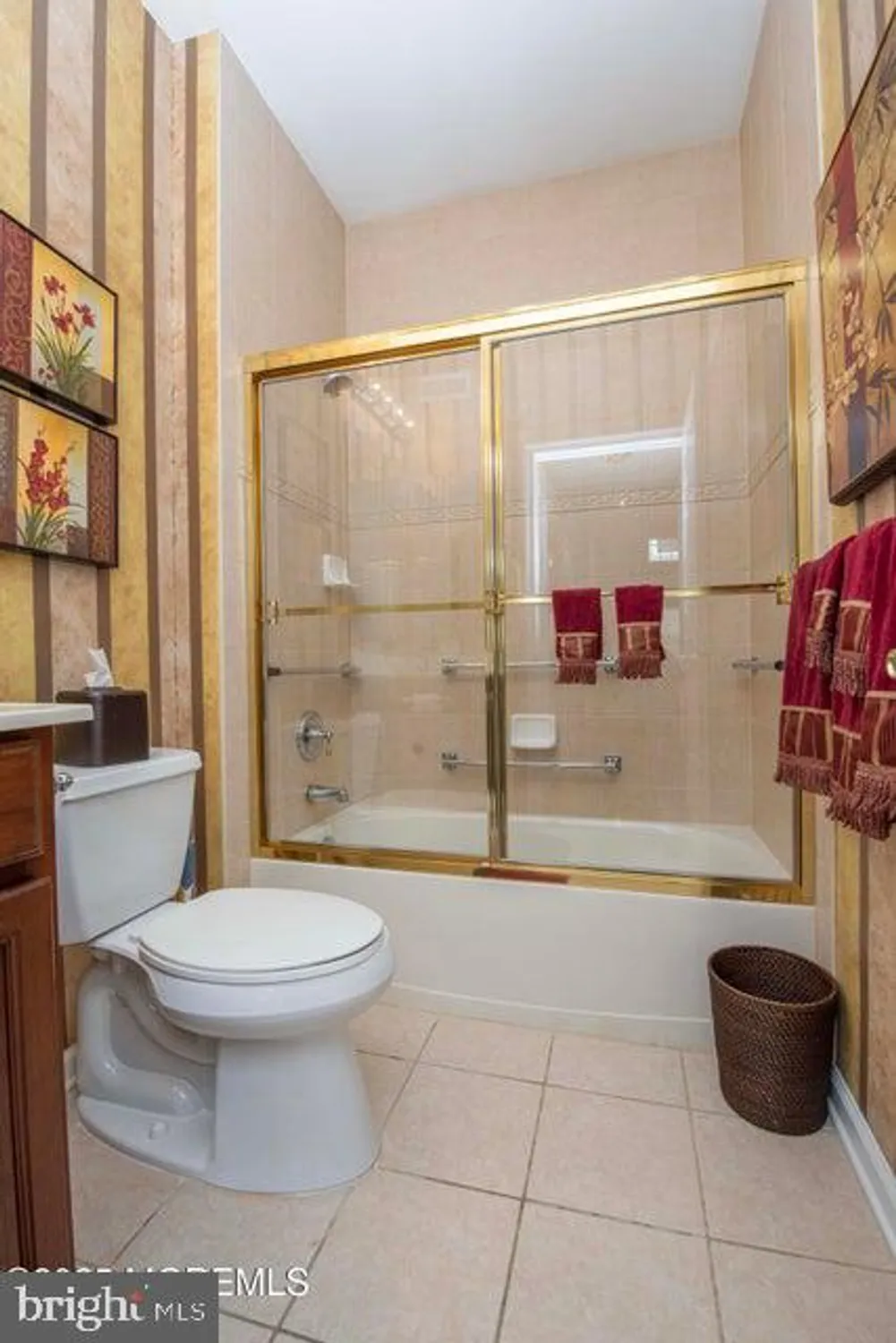 Property Slideshow image 58 of 98 | 221 valencia dr, Monroe Township, NJ, 08831