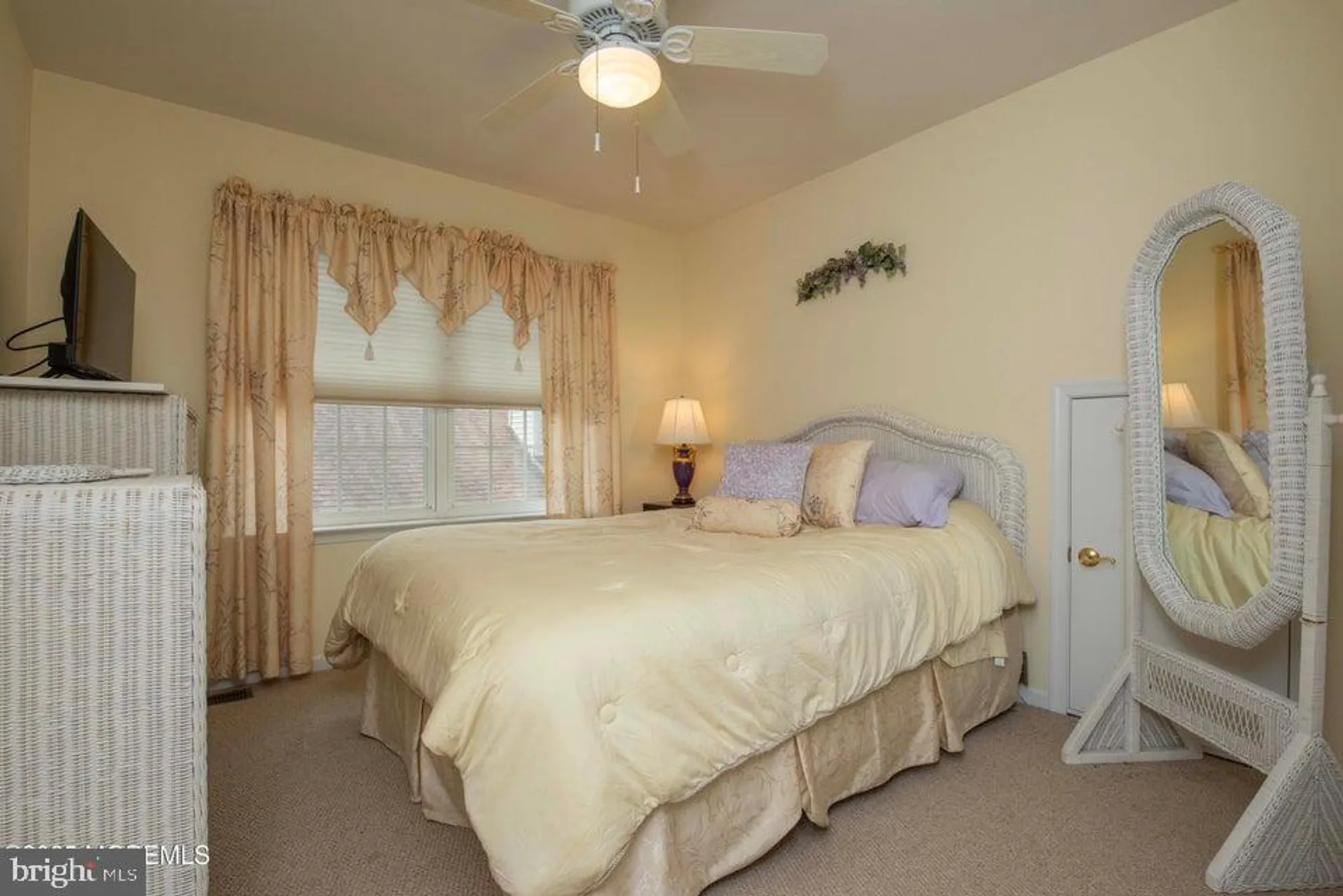Property Slideshow image 66 of 98 | 221 valencia dr, Monroe Township, NJ, 08831