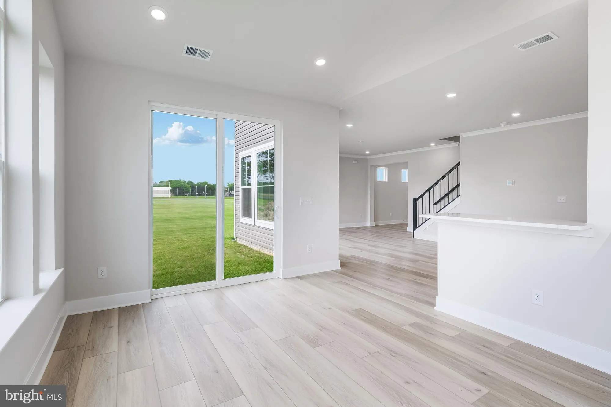 Property Slideshow image 9 of 42 | 211 mariners cir, Milton, DE, 19968