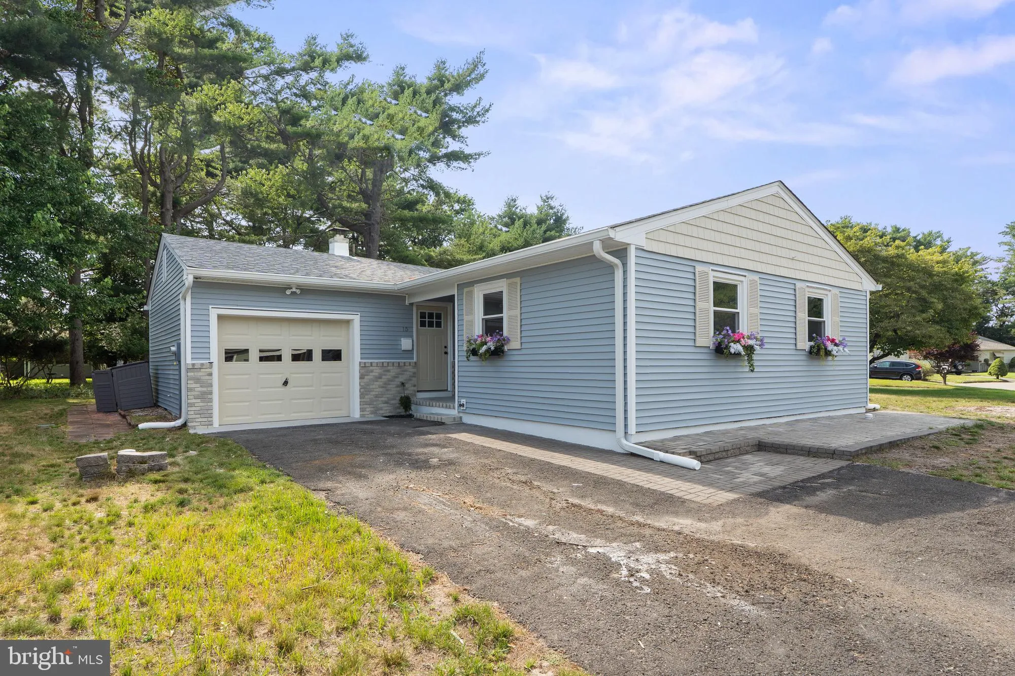 Property Slideshow image 1 of 23 | 15 brian ct, Toms River, NJ, 08757