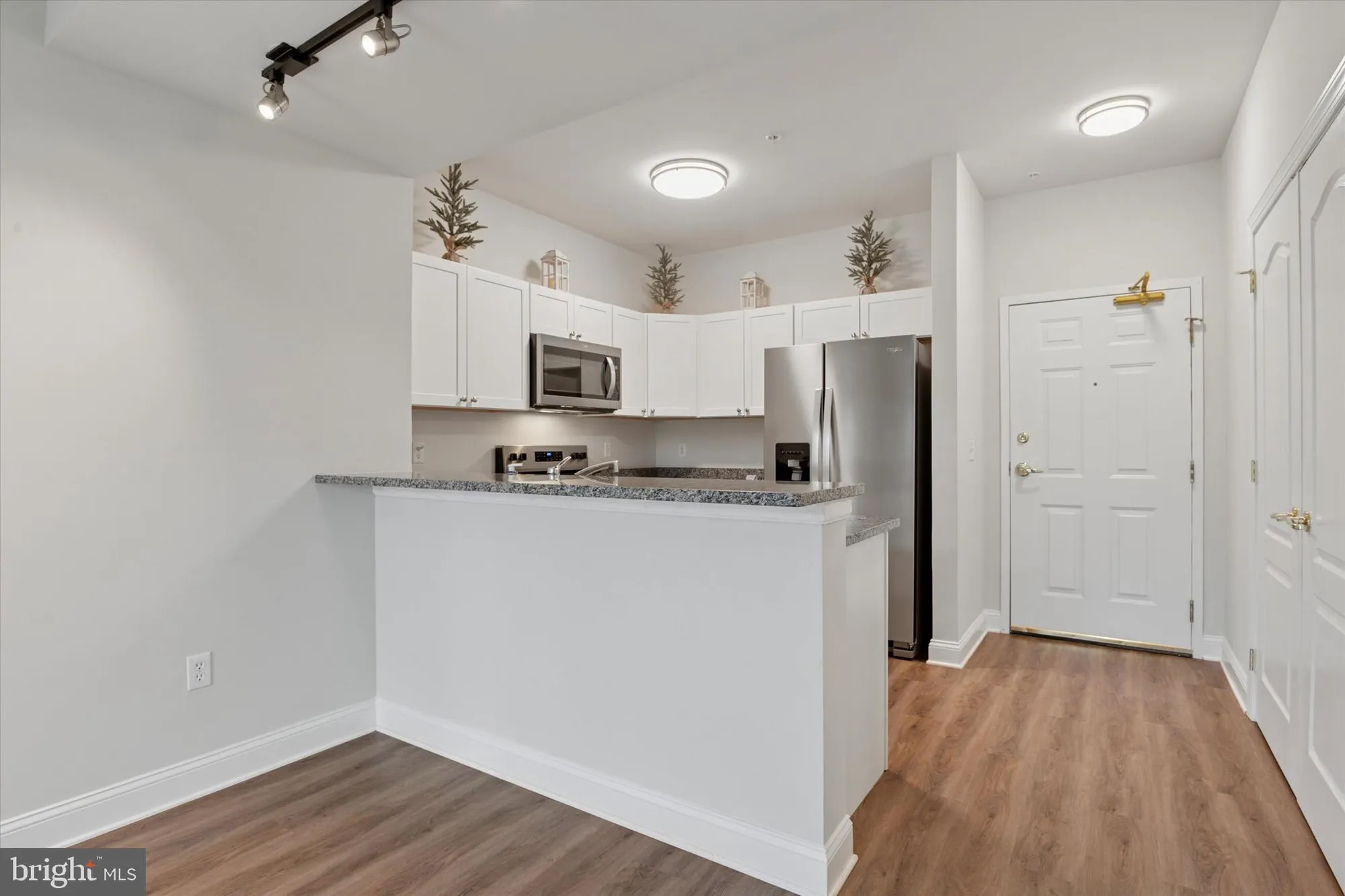 Property Slideshow image 6 of 25 | 3000 fountainview cir # 3206, Newark, DE, 19713