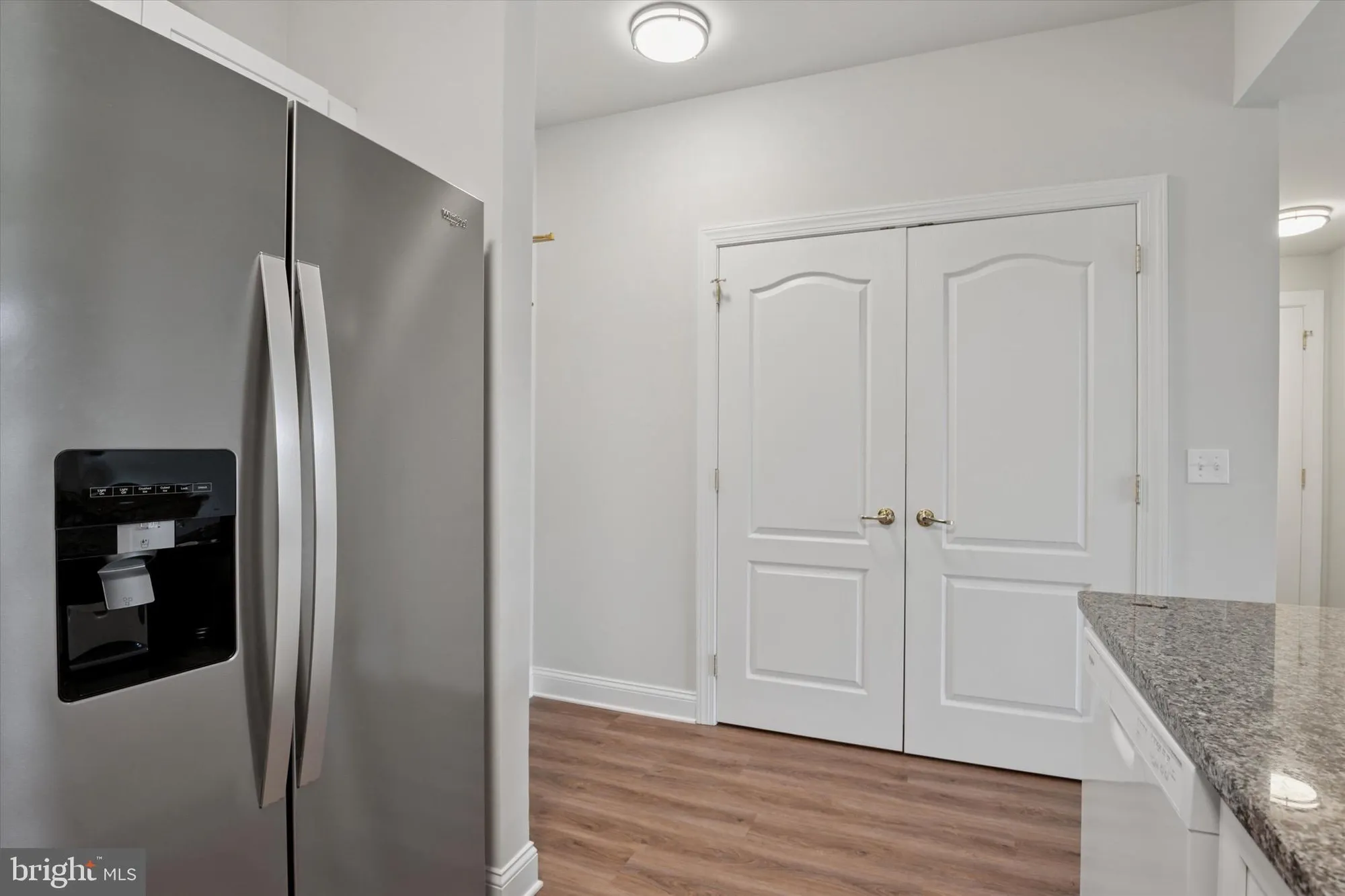 Property Slideshow image 9 of 25 | 3000 fountainview cir # 3206, Newark, DE, 19713