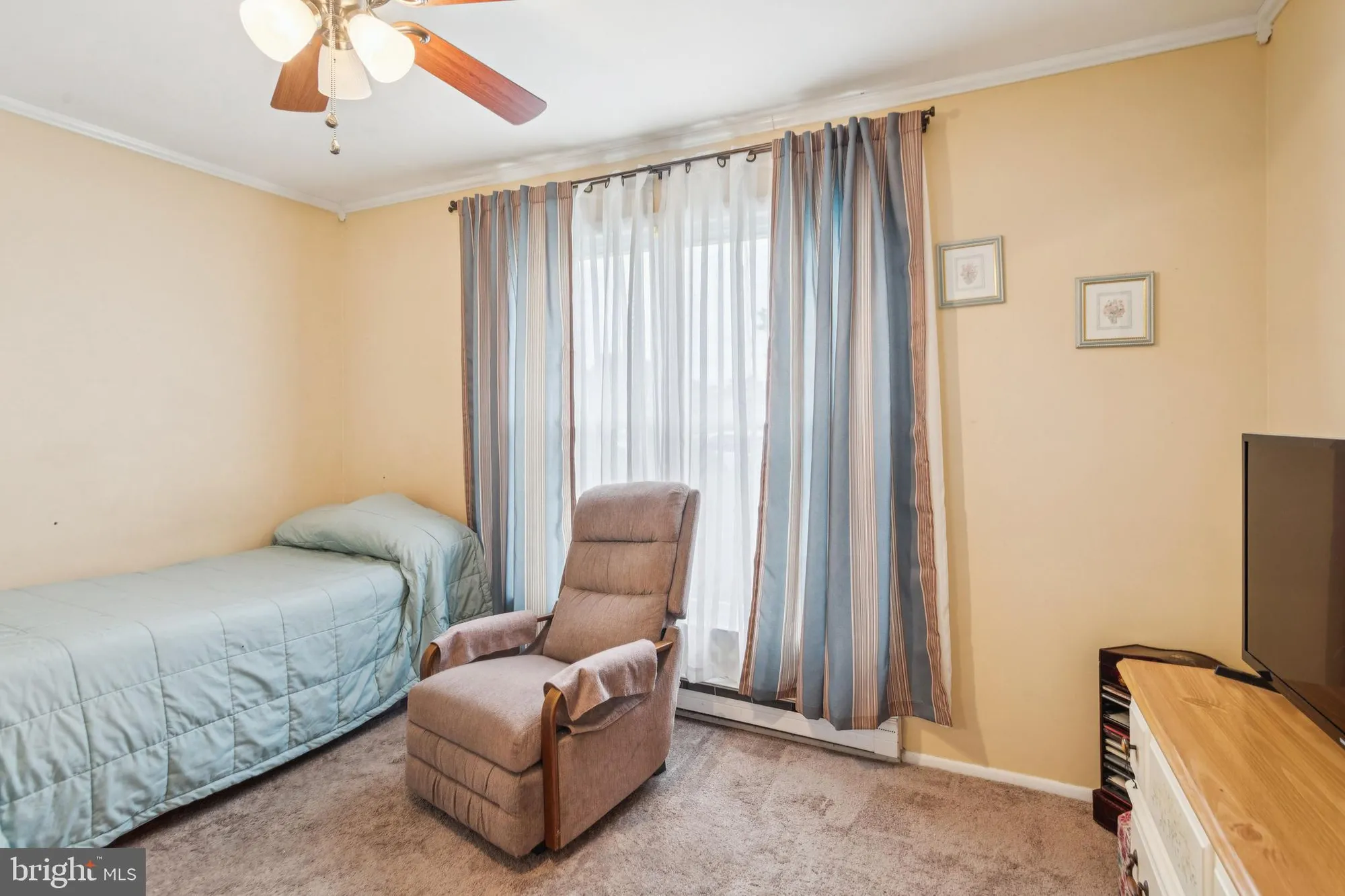 Property Slideshow image 25 of 30 | 53 finchley ct, Southampton, NJ, 08088